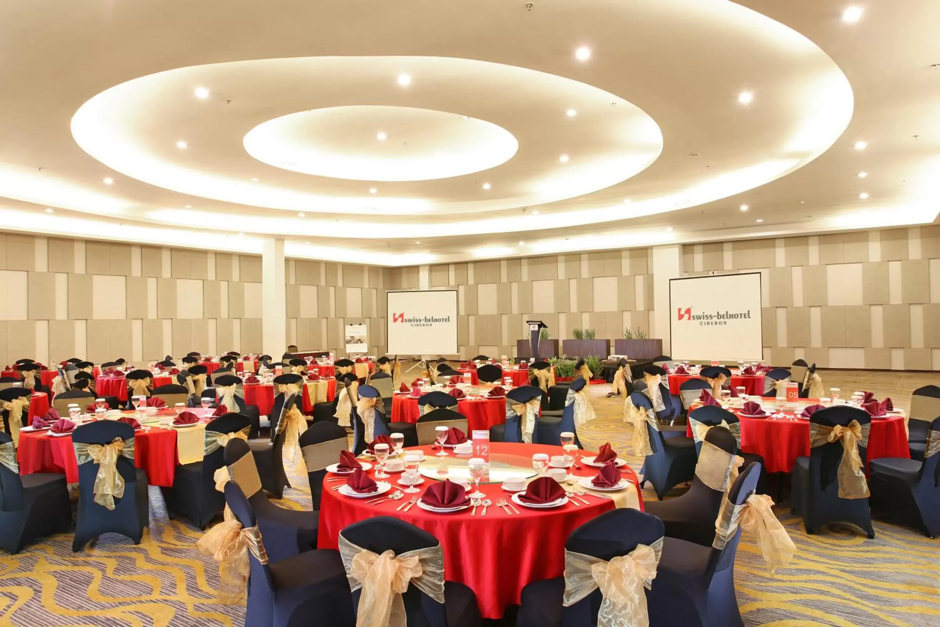 Banquet/Function facilities, Banquet Facilities in Swiss-Belhotel Cirebon
