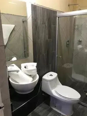 Bathroom in HOTEL PARAÍSO DEL VALLE
