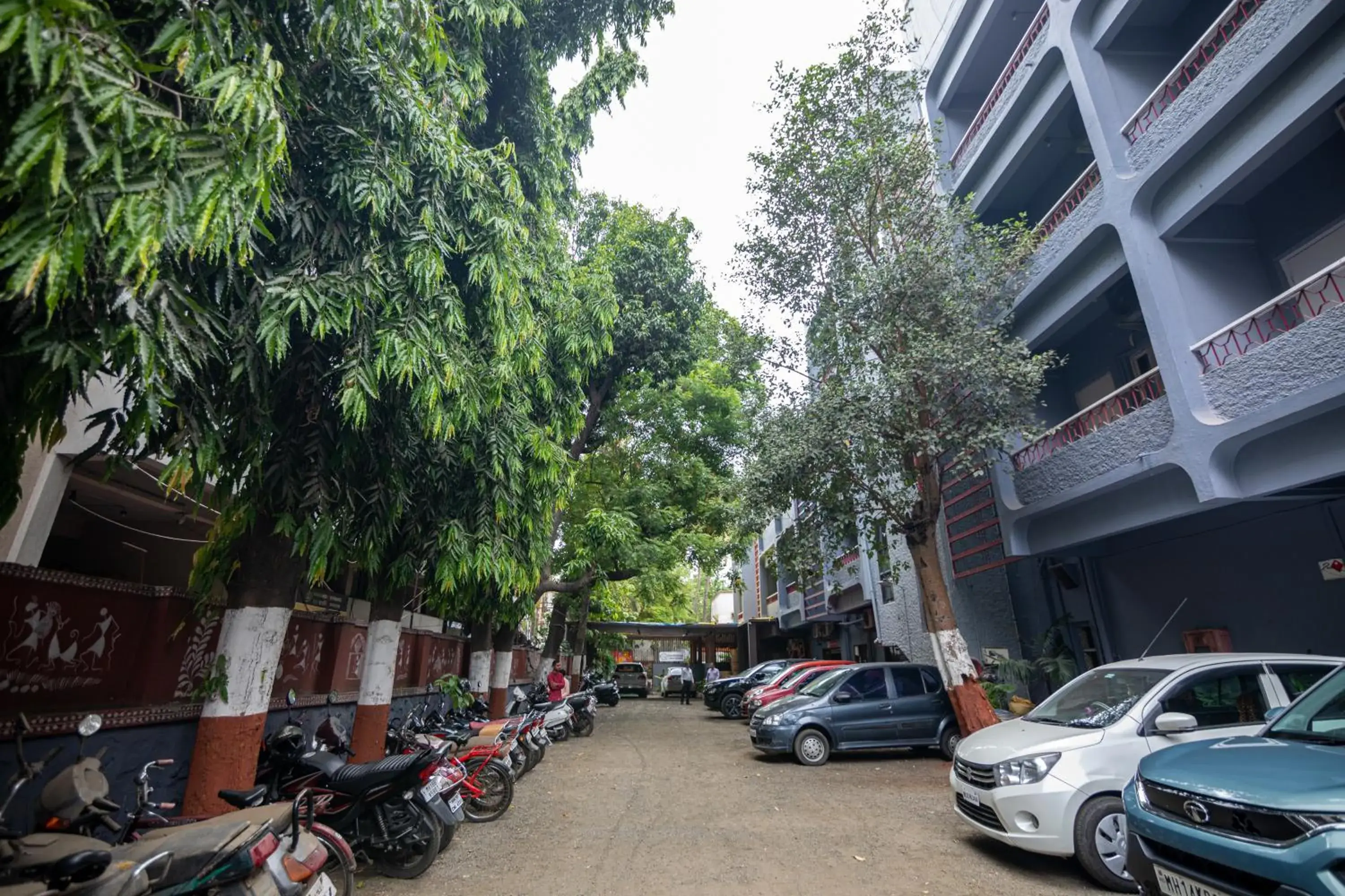Parking in Hotel Rama Heritage