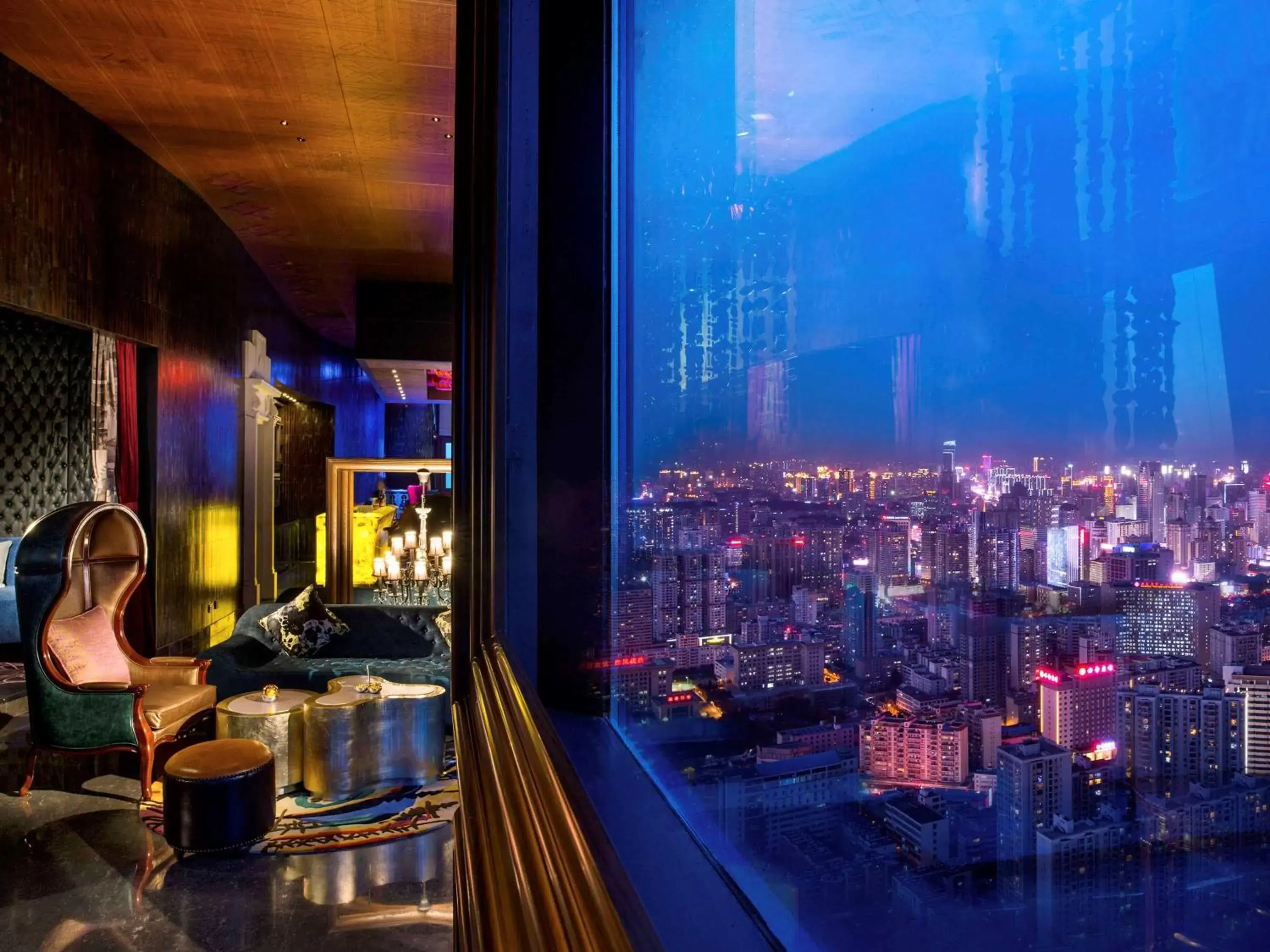 Lounge or bar in Sofitel Kunming