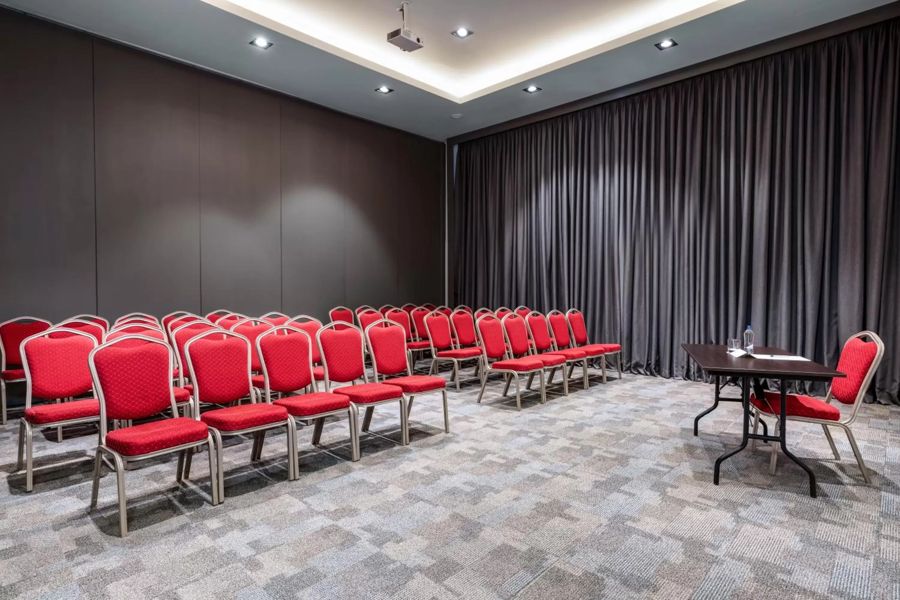Meeting/conference room in Novotel Trabzon
