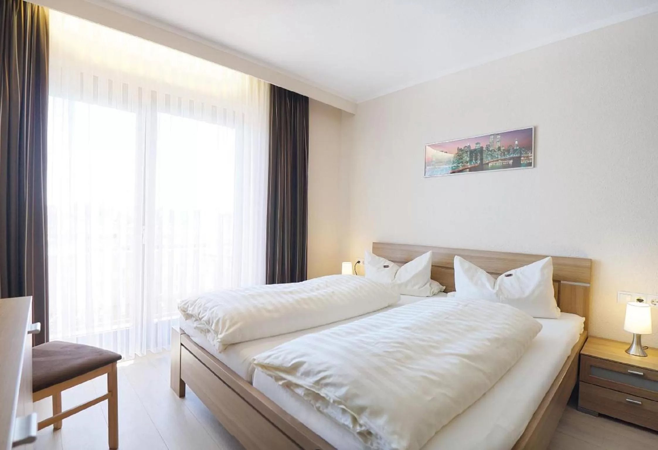 Bedroom, Bed in Im Gewölbe