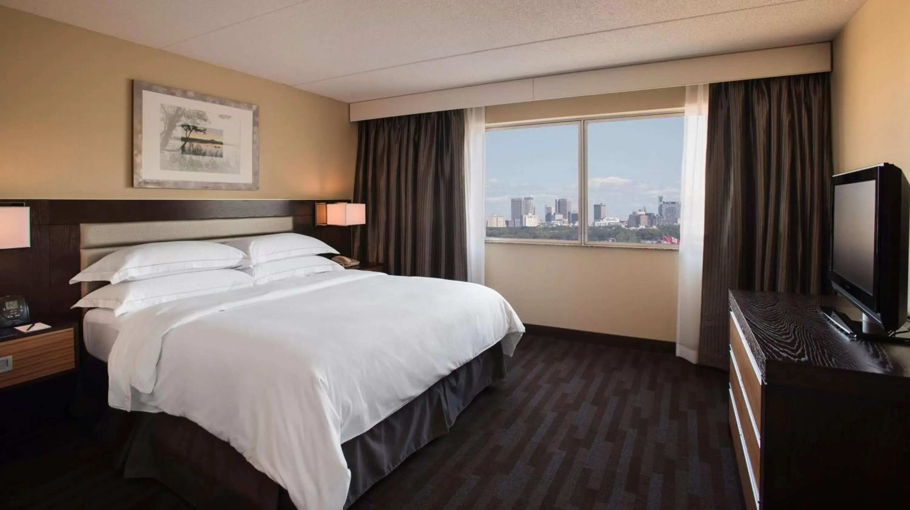 Bedroom, Bed in Hilton Winnipeg Airport Suites