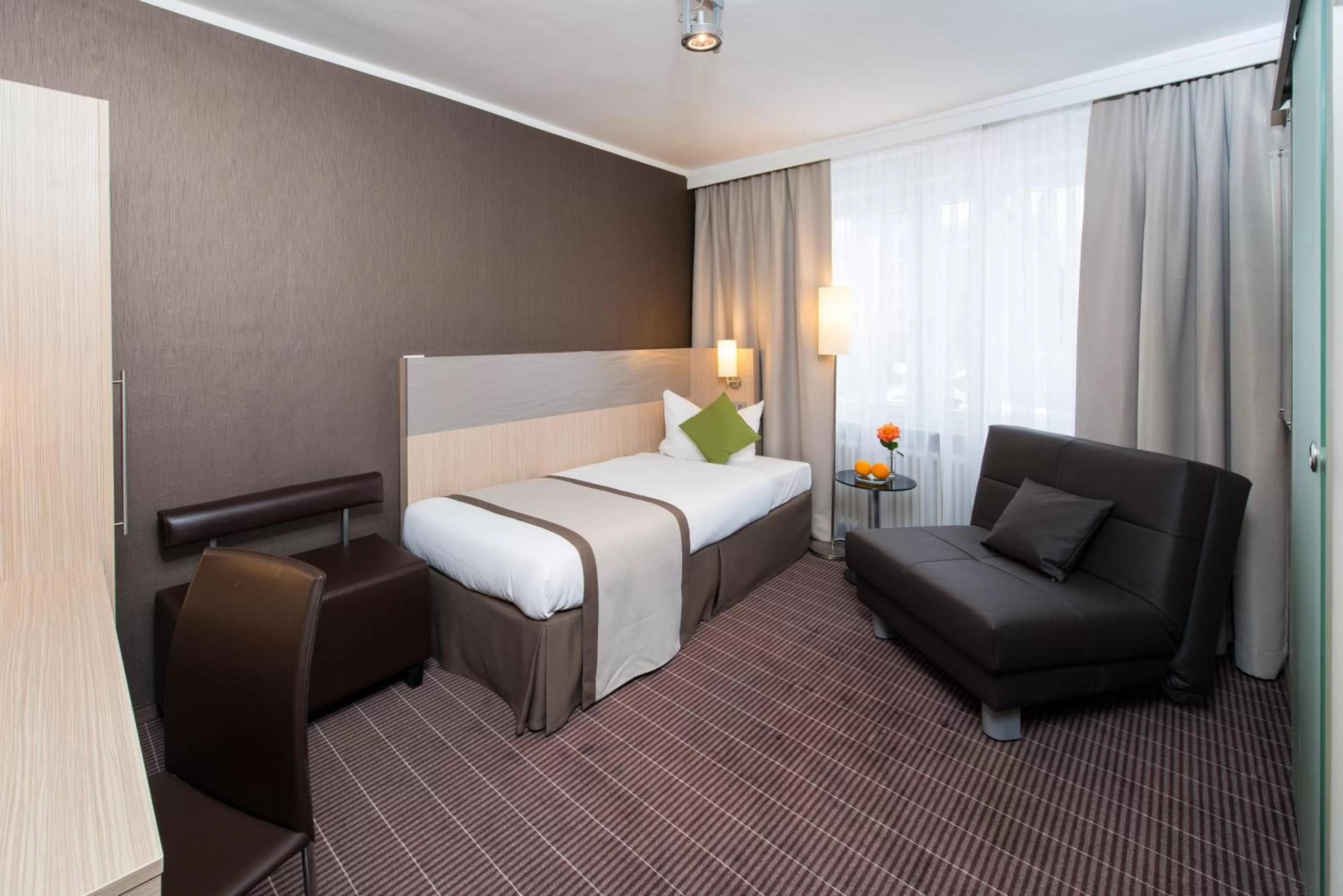 Single Room in Hotel New Orly