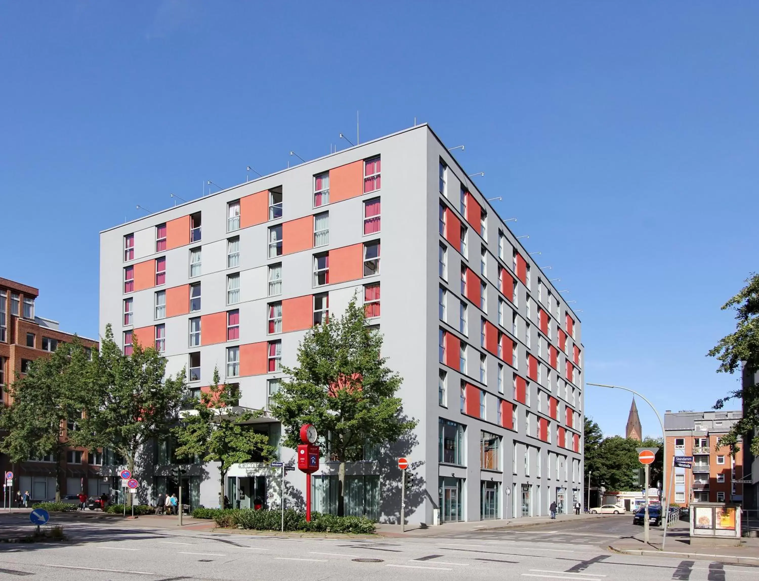 Facade/entrance, Property Building in ARCOTEL Rubin Hamburg