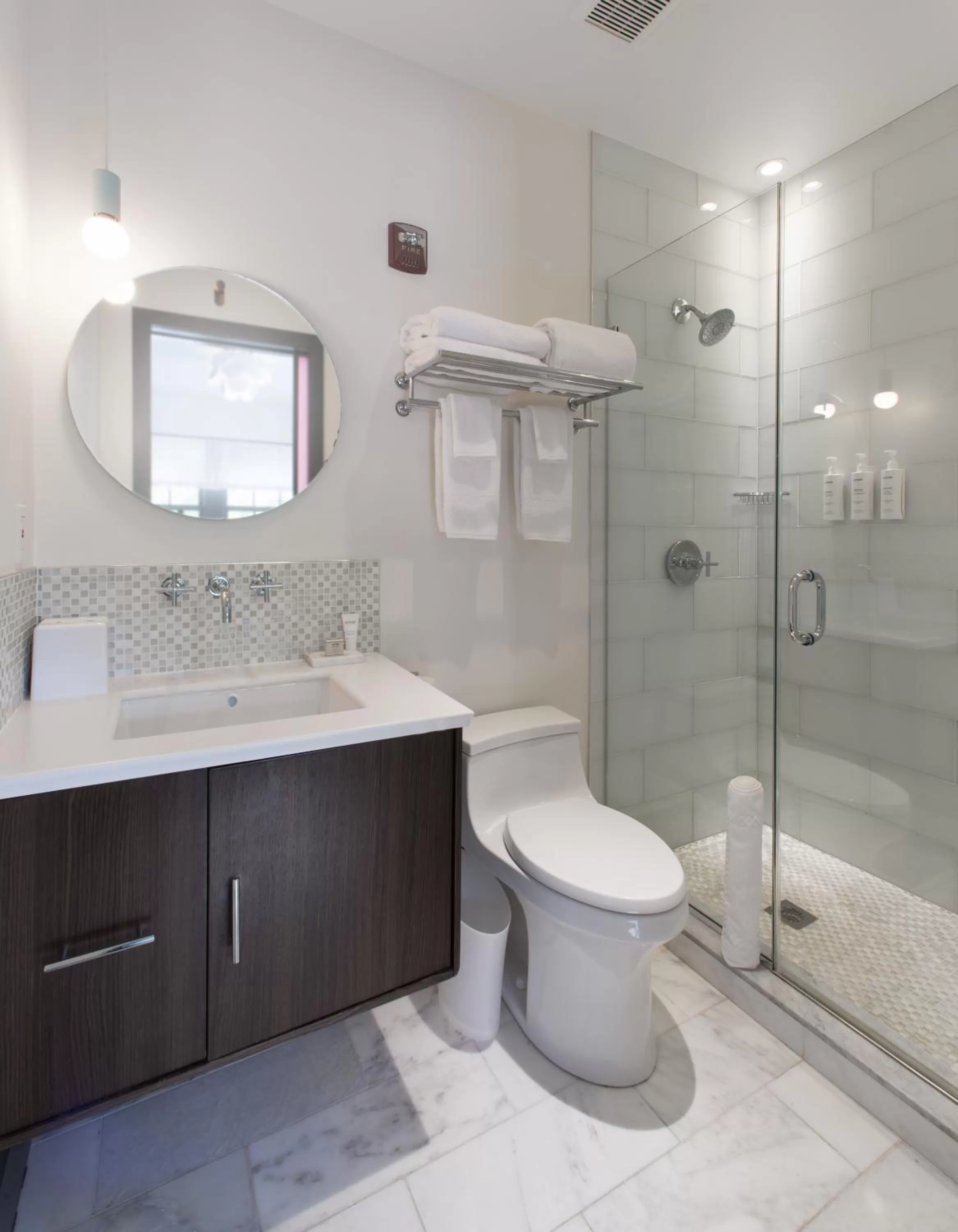 Bathroom in The Poppy Georgetown Guesthouse and Gardens