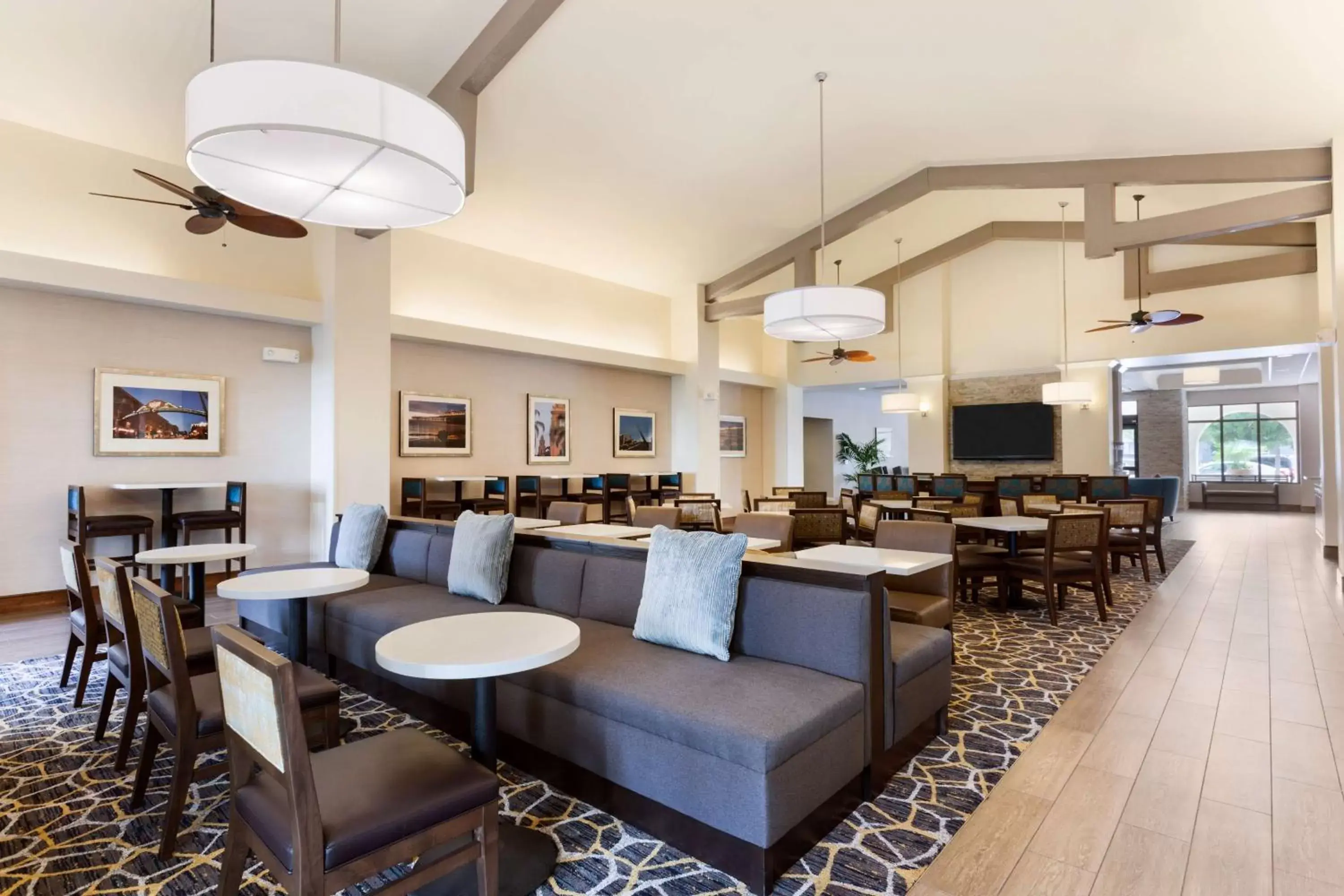 Lobby or reception, Restaurant/Places to Eat in Homewood Suites by Hilton San Diego Airport-Liberty Station