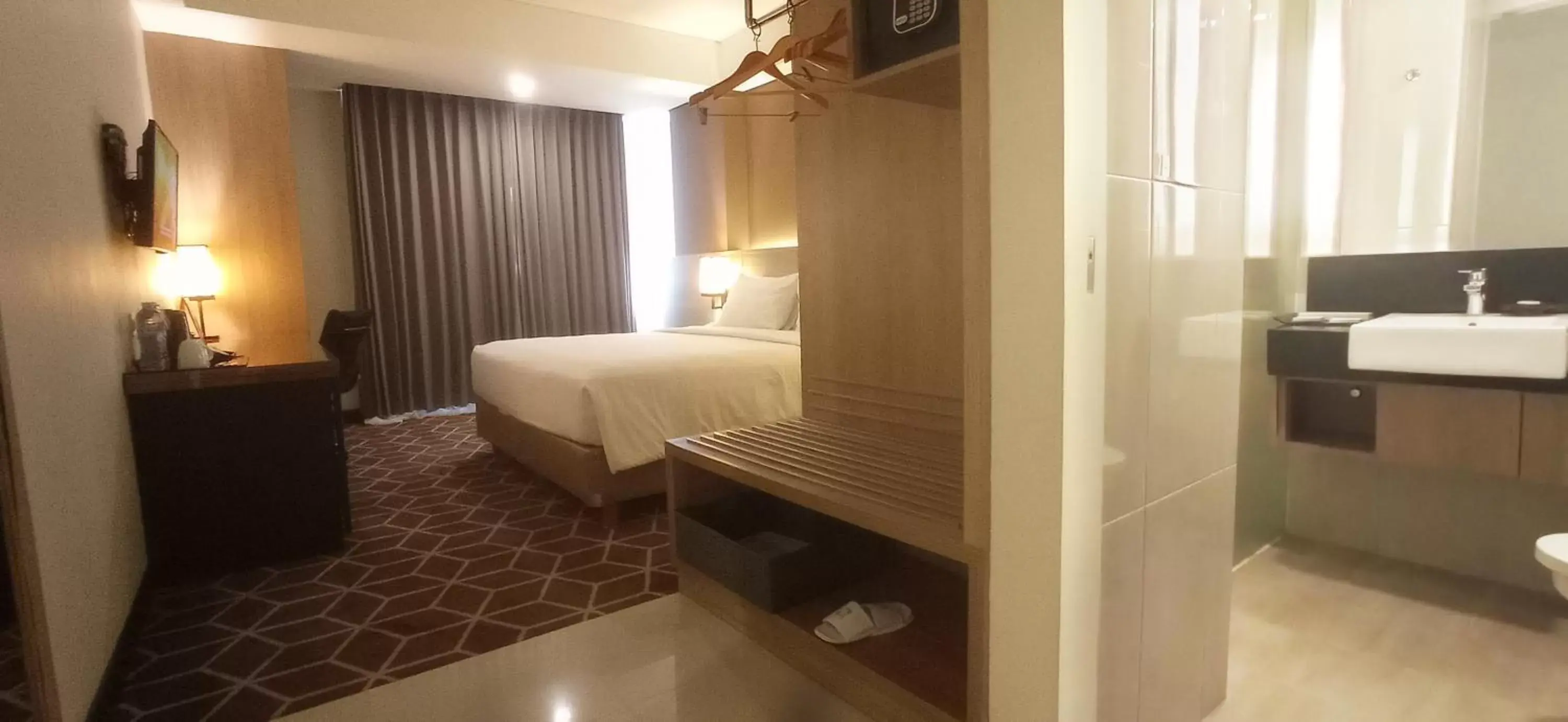 Bed in Swiss-Belinn Tunjungan Surabaya