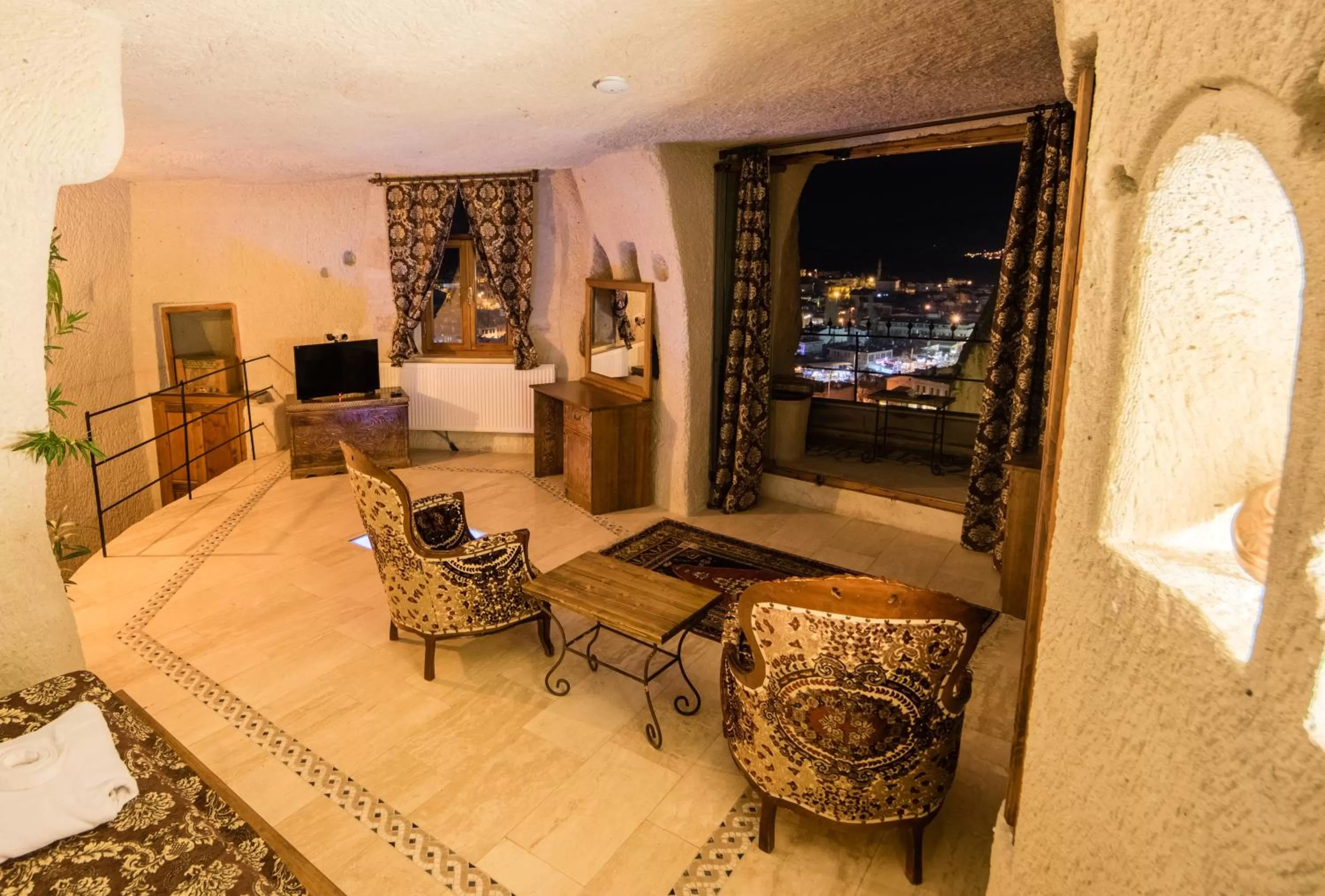 Bedroom in Elite Cave Suites