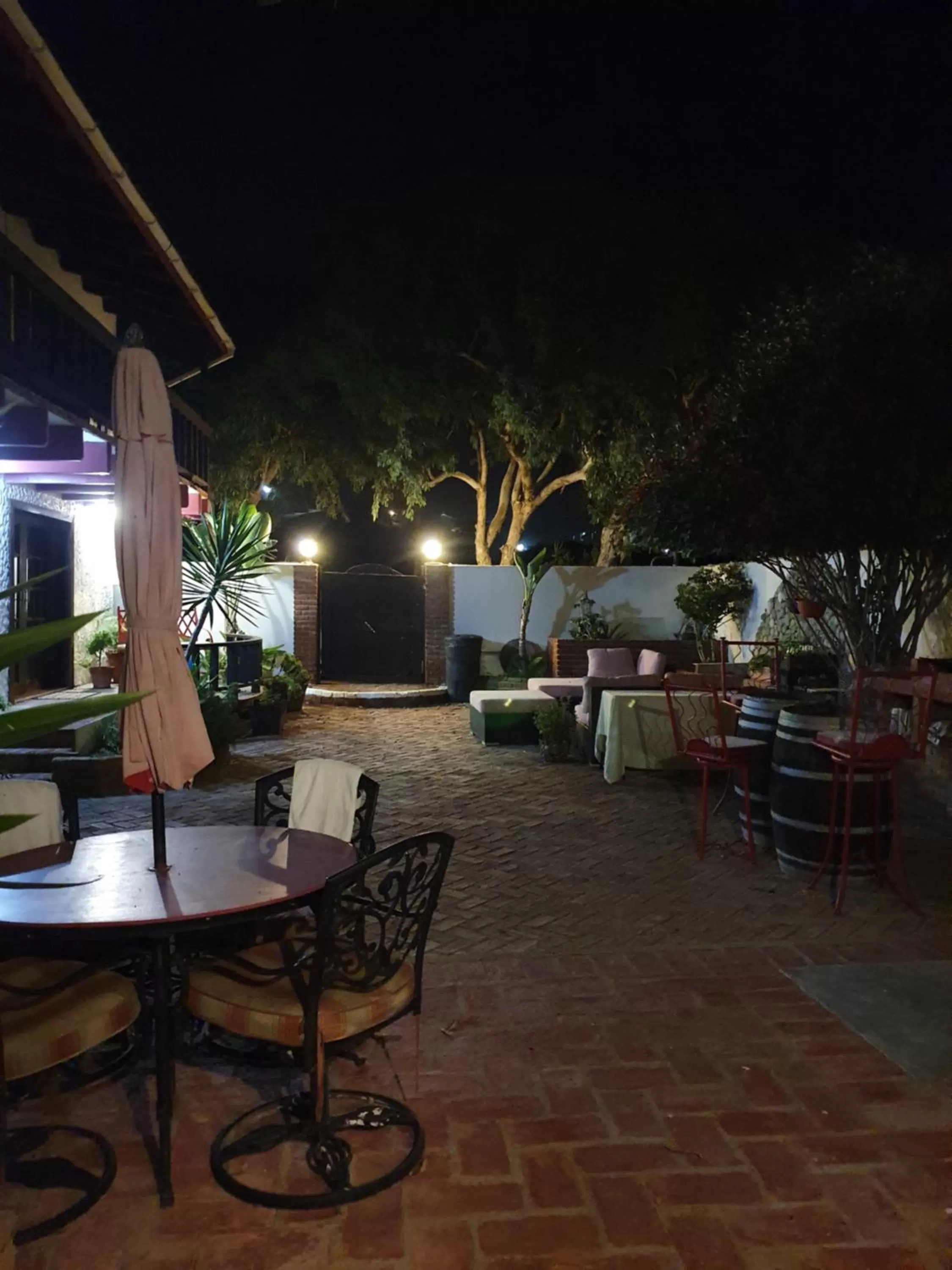 Facade/entrance in Hacienda Rancho Santini