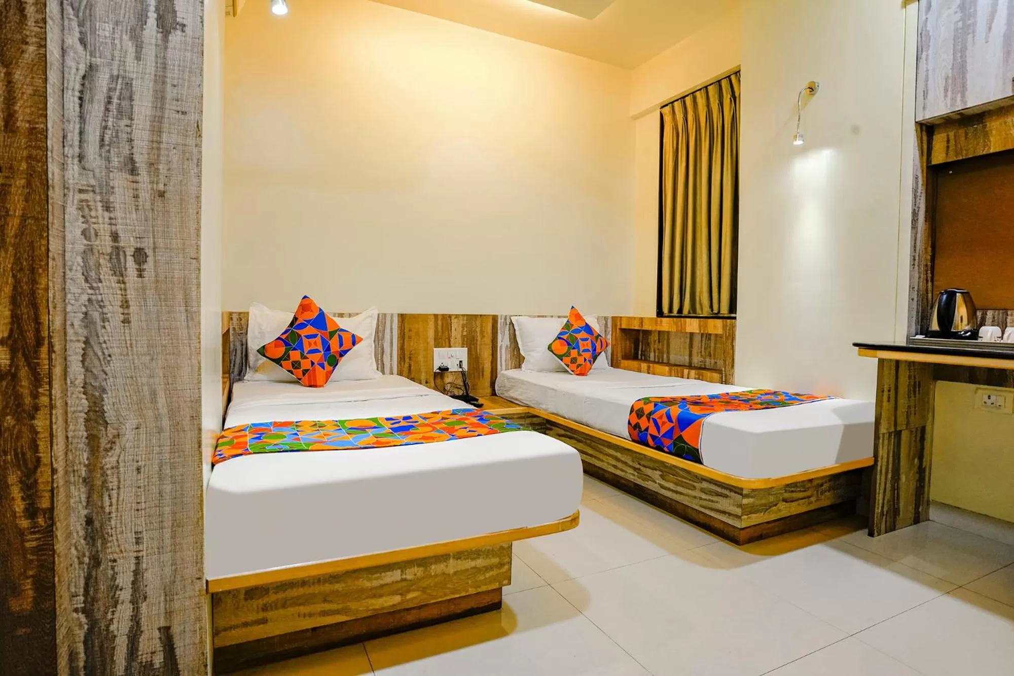 Bed in FabHotel Happy Homely Stay - Airport road