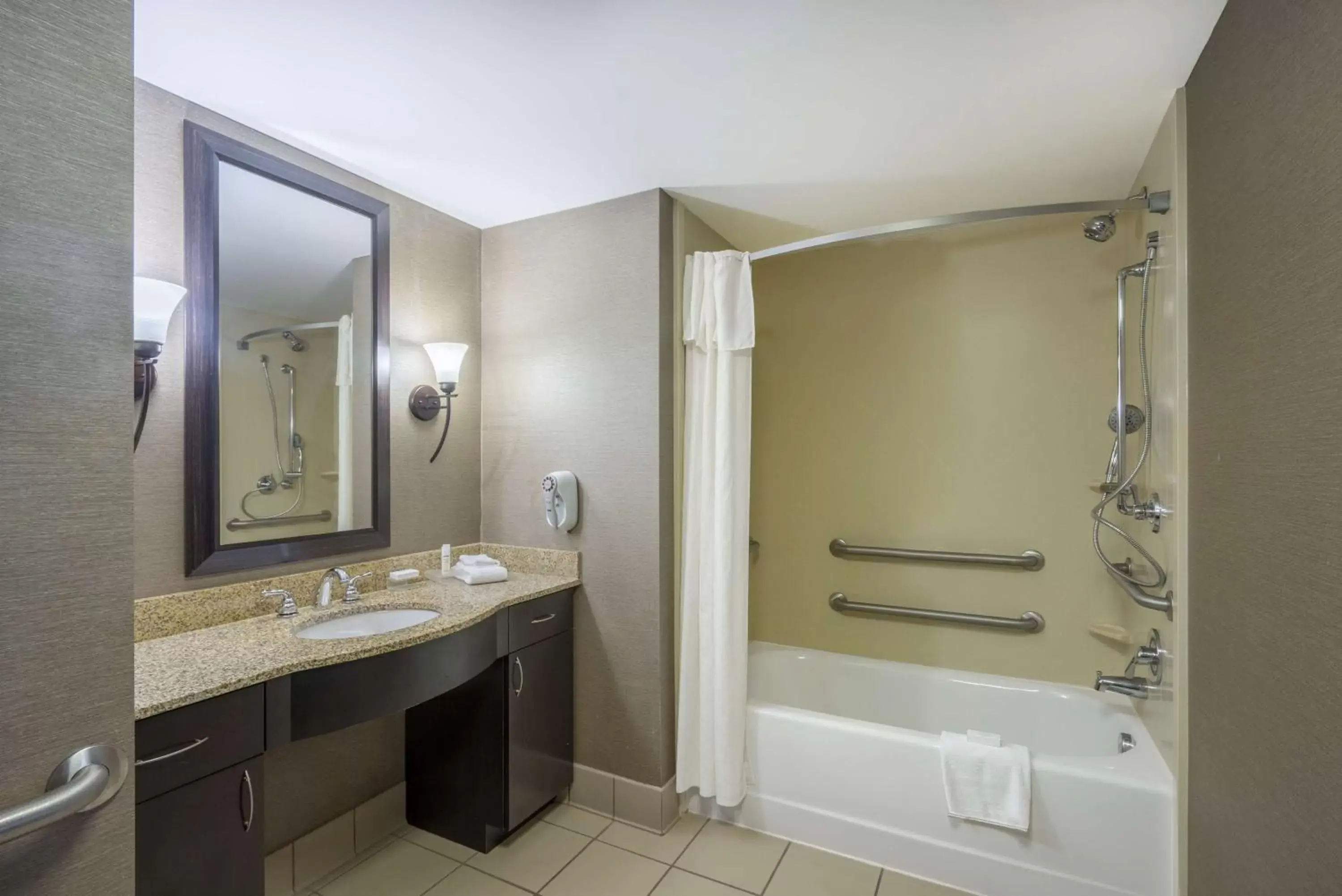 Bathroom in Homewood Suites by Hilton Louisville-East