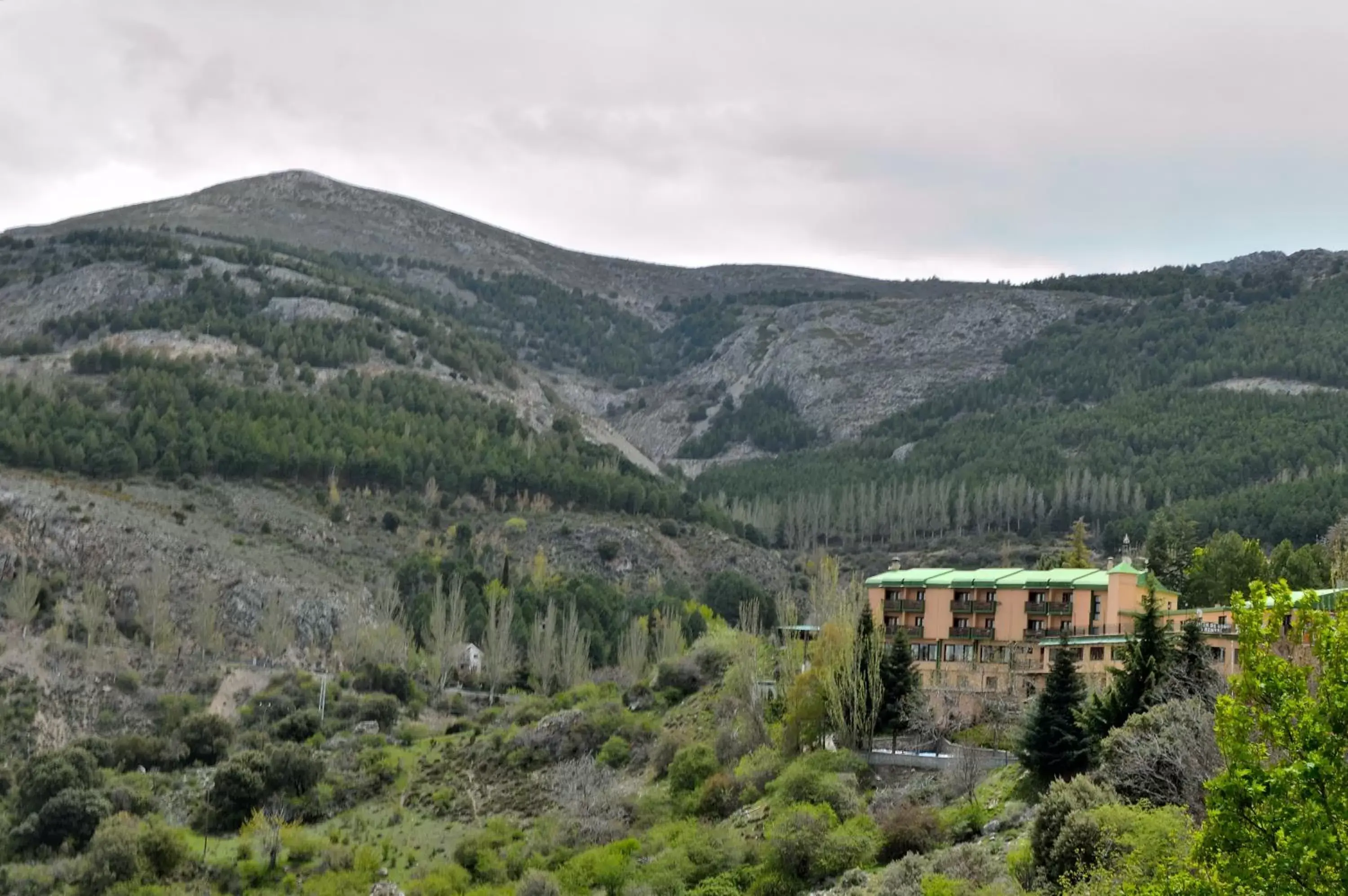 Property building in Hotel El Guerra