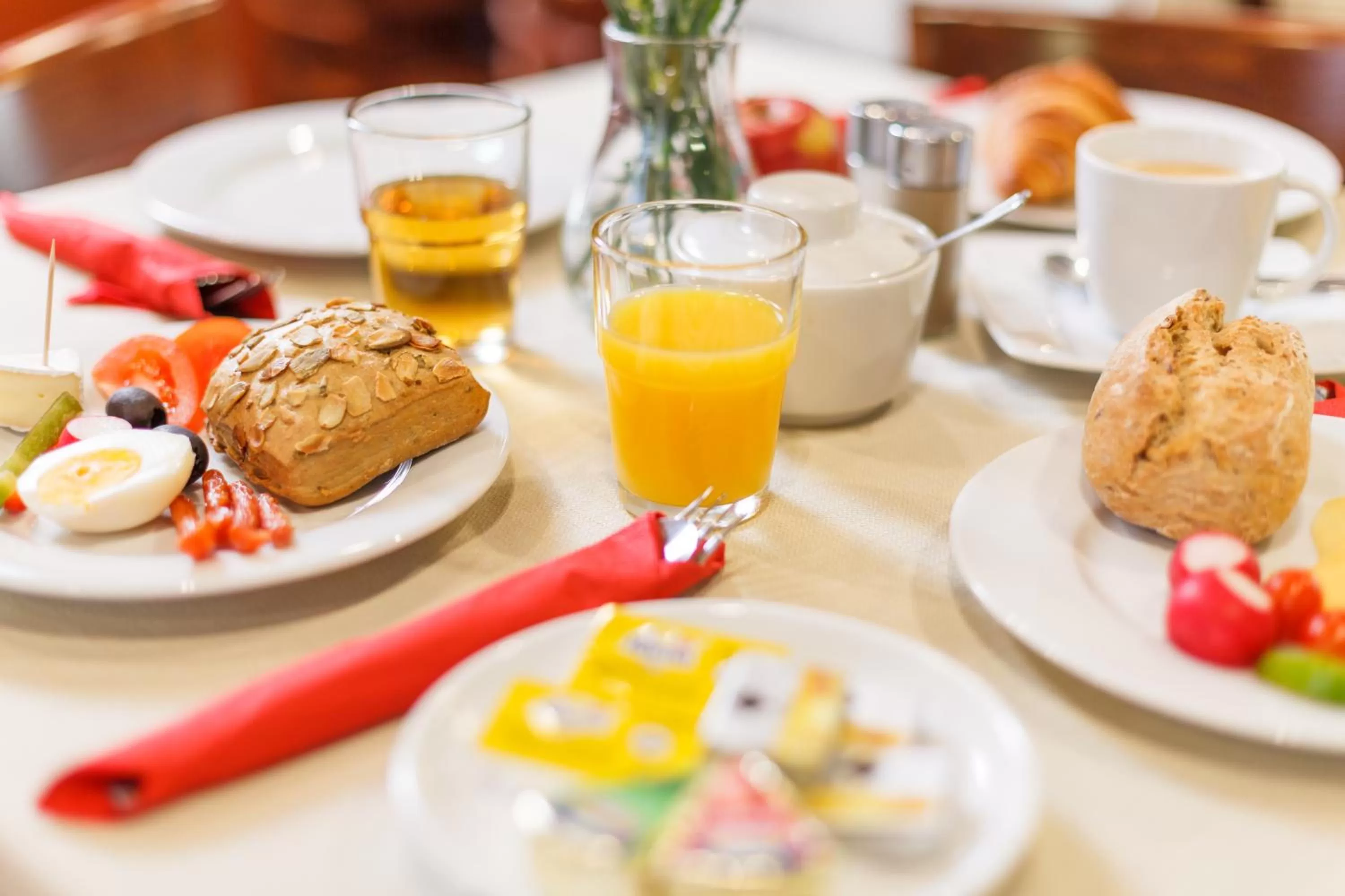 Restaurant/places to eat in Hotel Czarna Róża