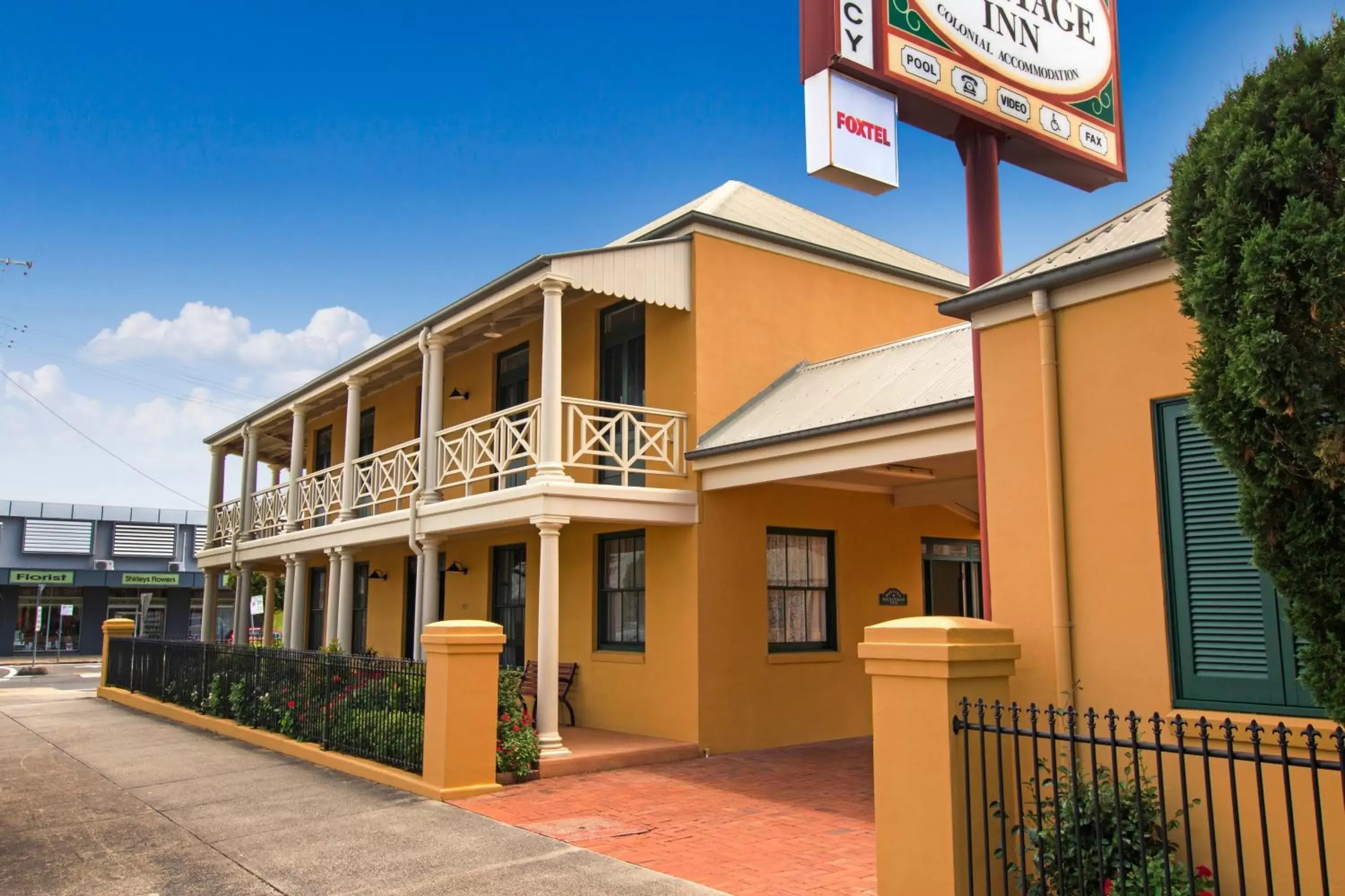 Facade/entrance, Property Building in Ballina Heritage Inn