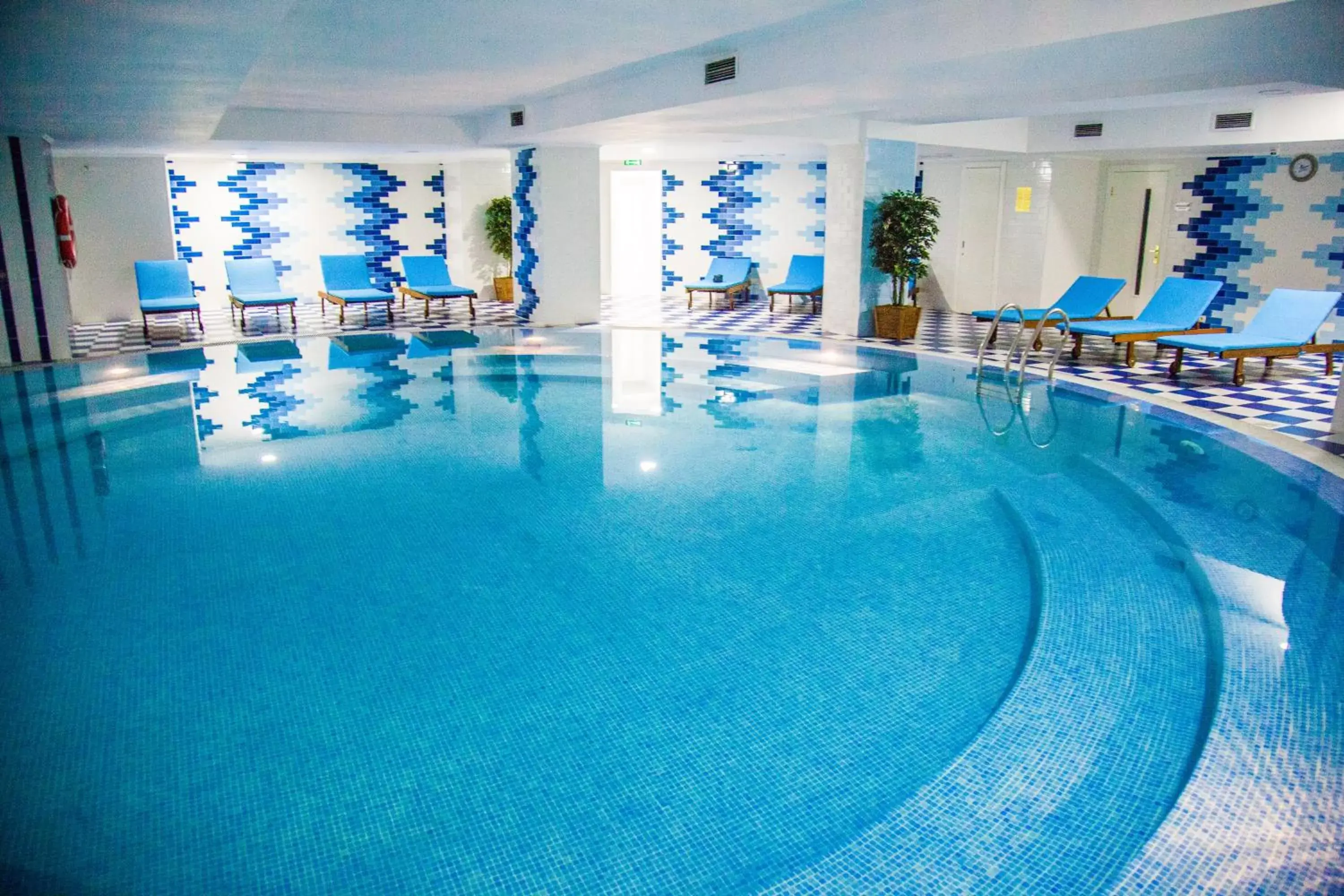 Spa and wellness centre/facilities, Swimming Pool in Ramada Almaty