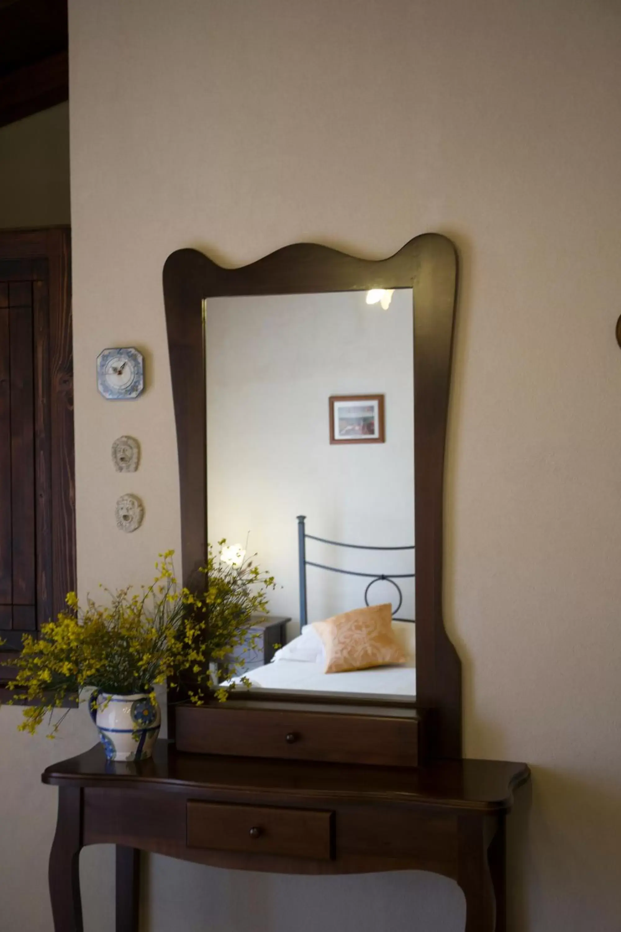 Decorative detail, Bed in B&B Al Centro Storico