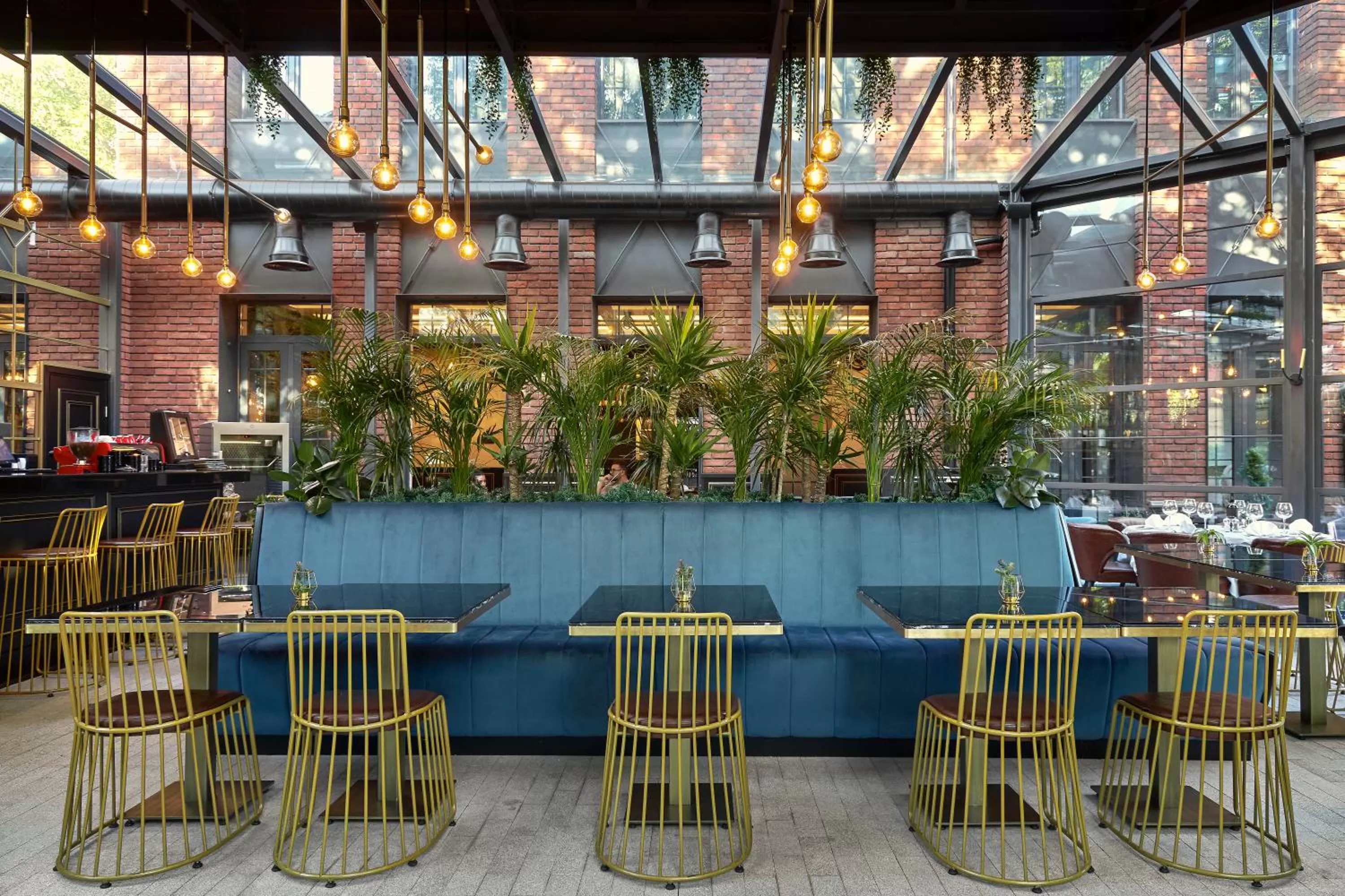 Restaurant/places to eat in Industrial 1853.