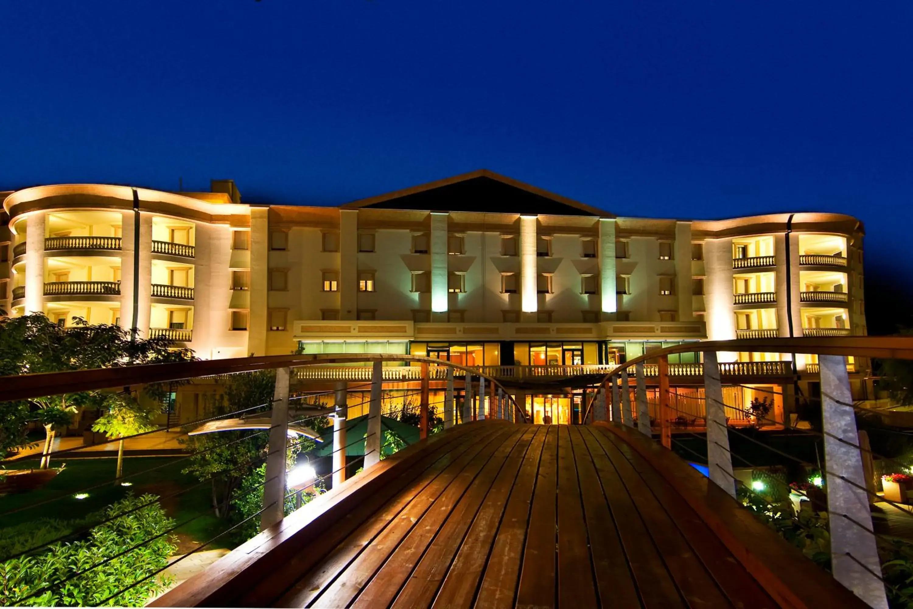 Facade/entrance, Property Building in Gran Paradiso Hotel Spa