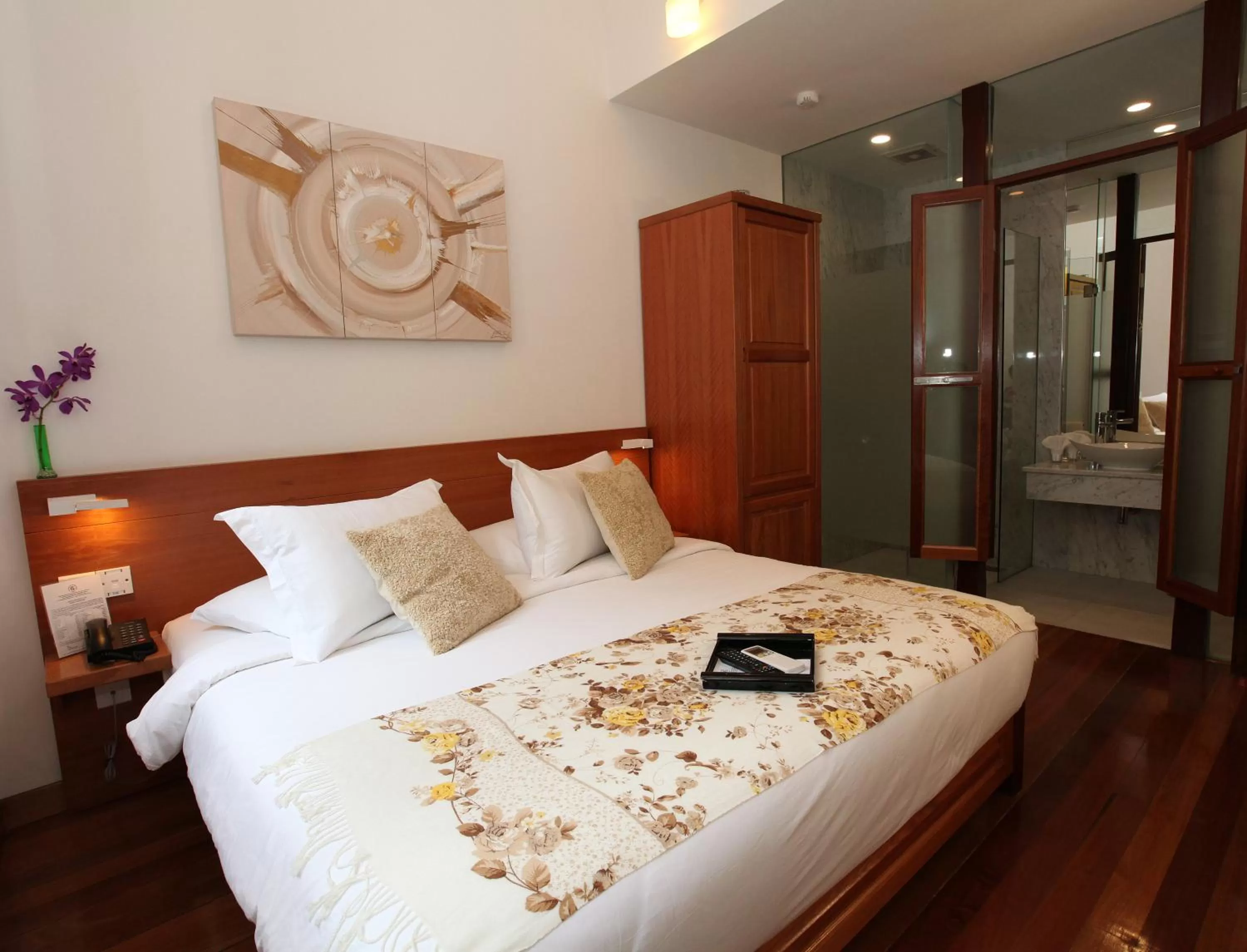 Bed in Gingerflower Boutique Hotel