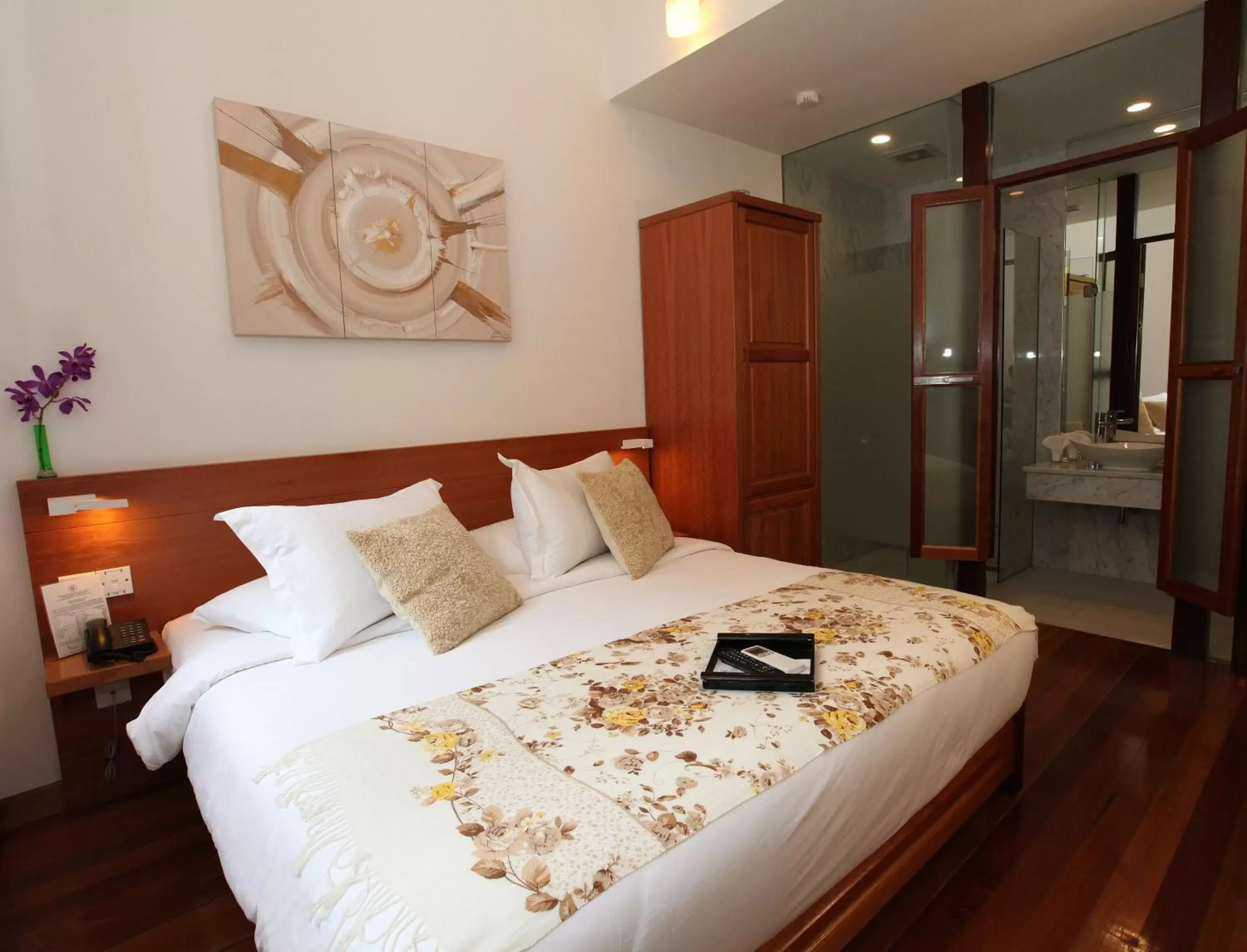 Bed in Gingerflower Boutique Hotel