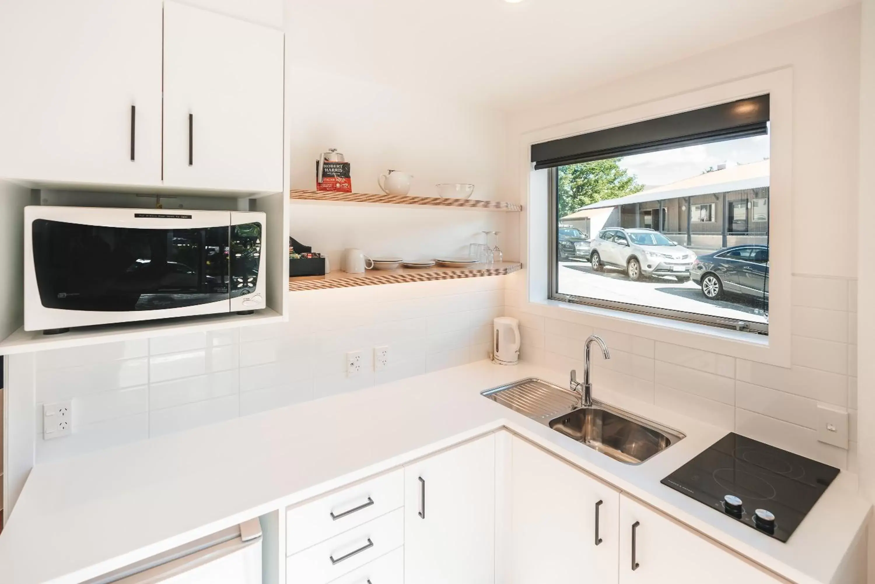 Kitchen or kitchenette, Kitchen/Kitchenette in Blue Peaks Lodge