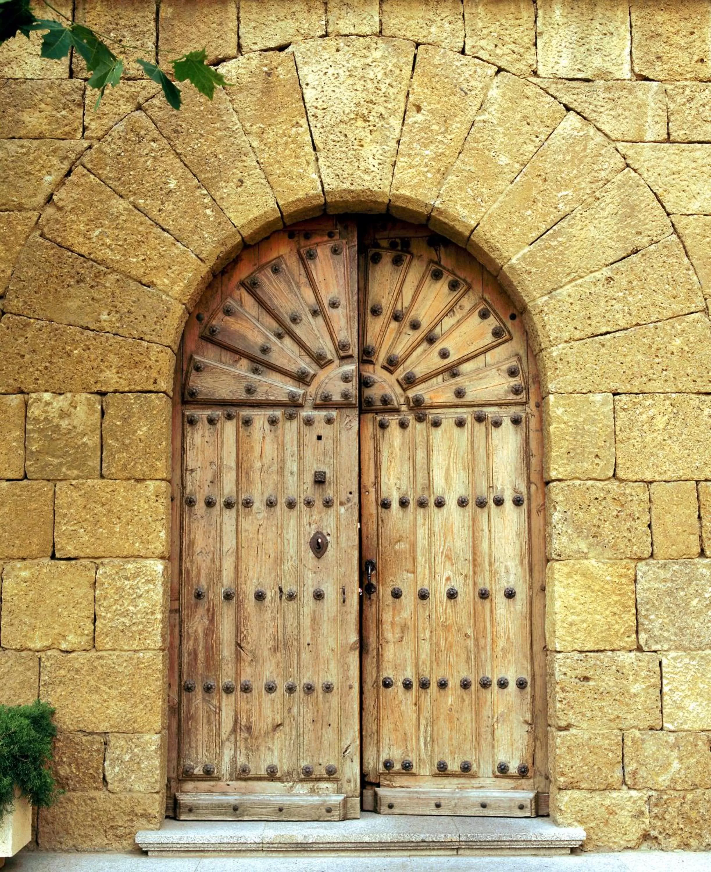 Facade/entrance in Parador de Benavente