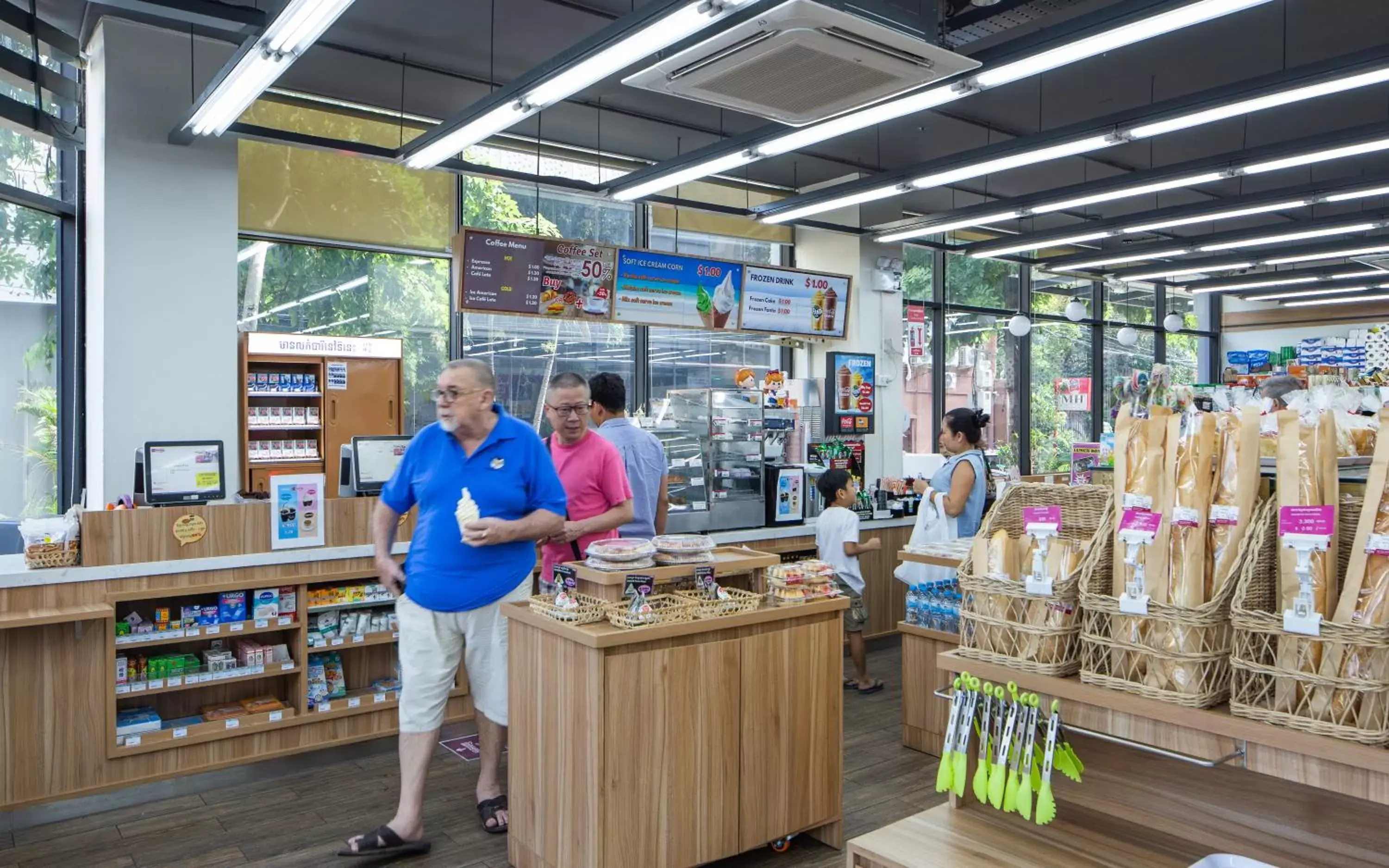 On-site shops in Phnom Penh 51 Hotel