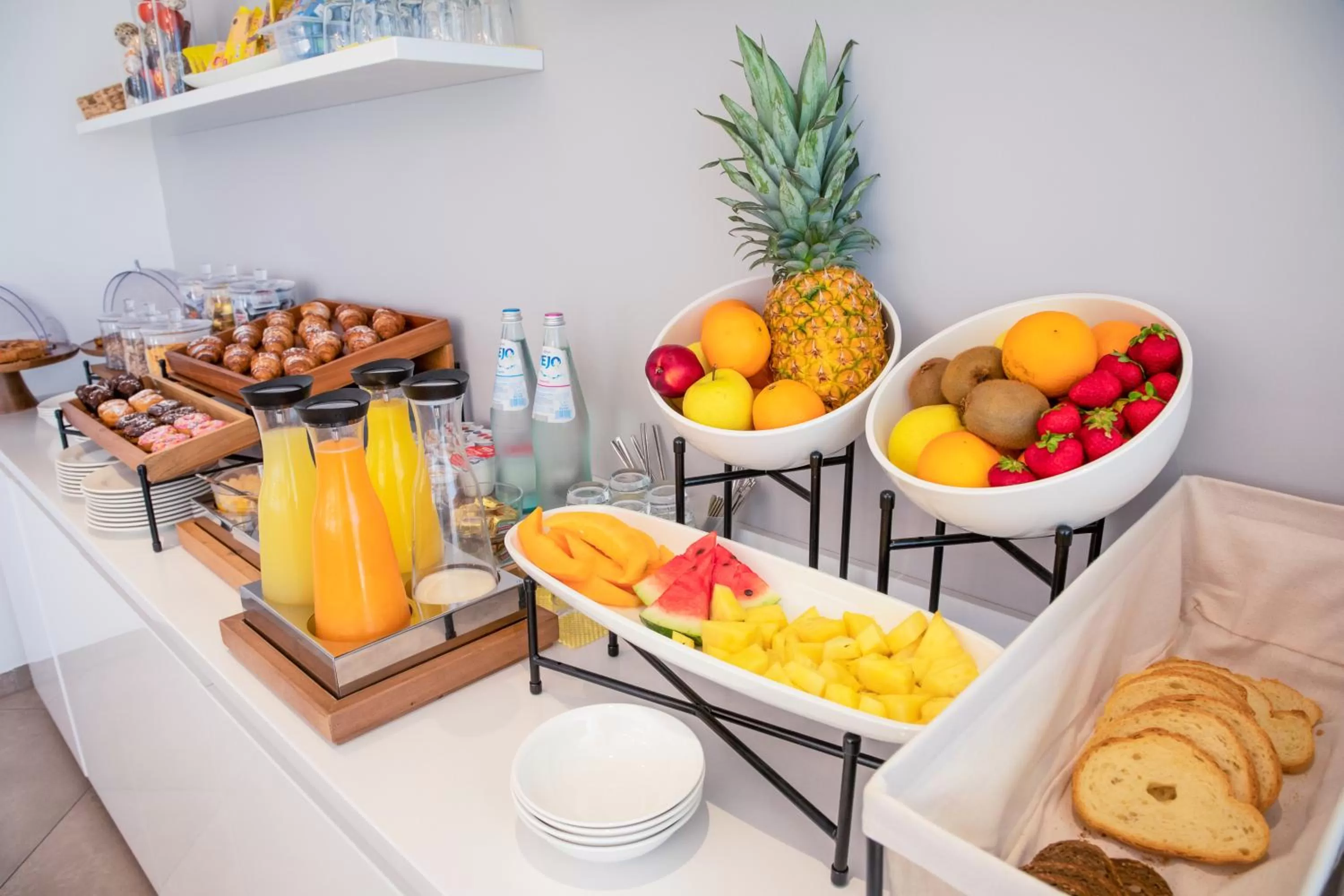 Food and drinks in Hotel Baby