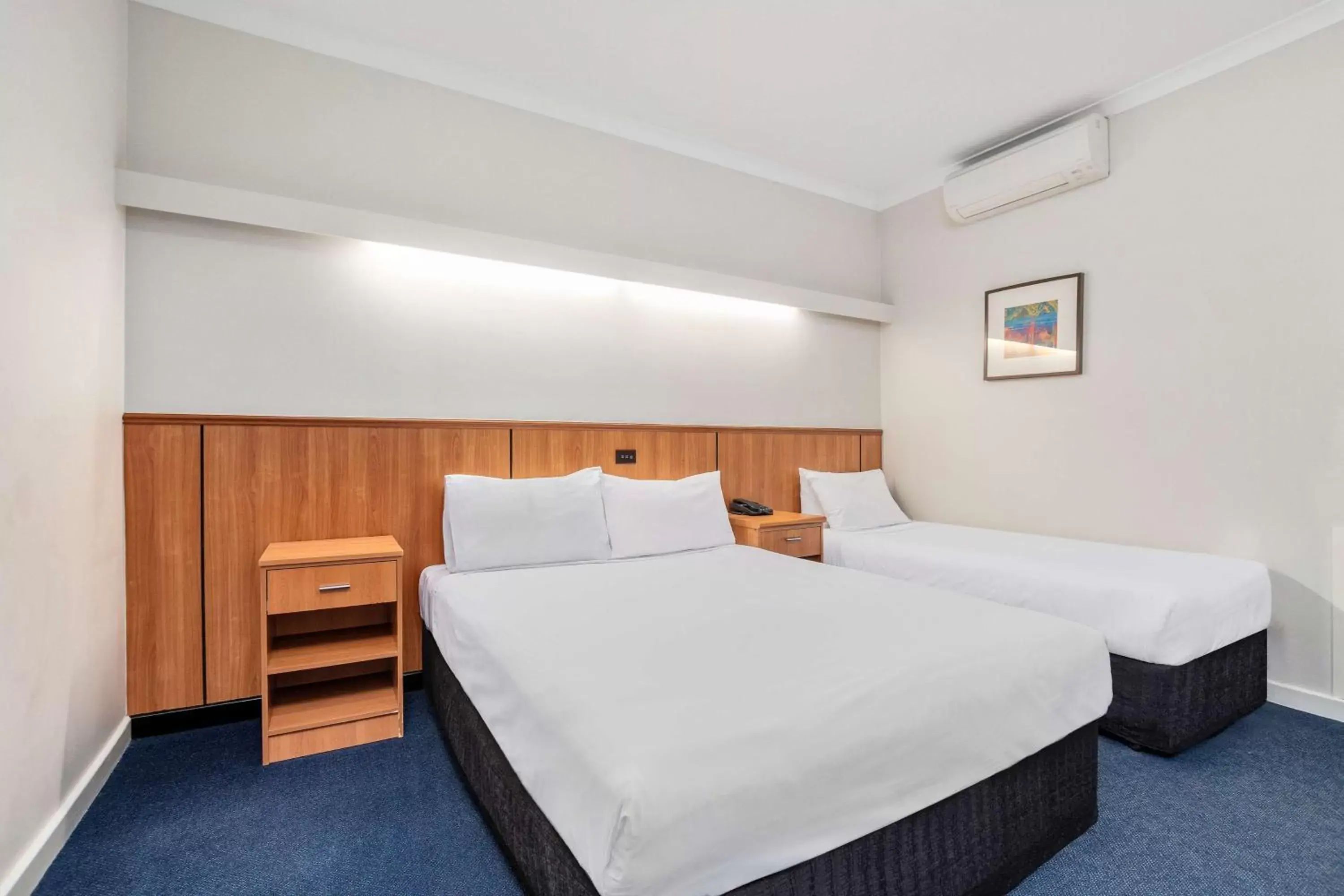 Bed in Metro Hotel Perth City