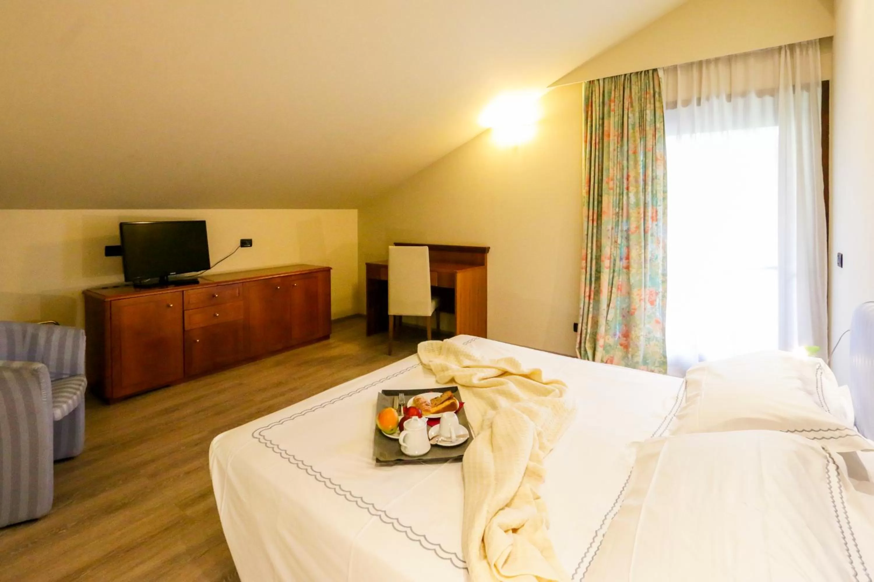 Photo of the whole room, Bed in Hotel Miage