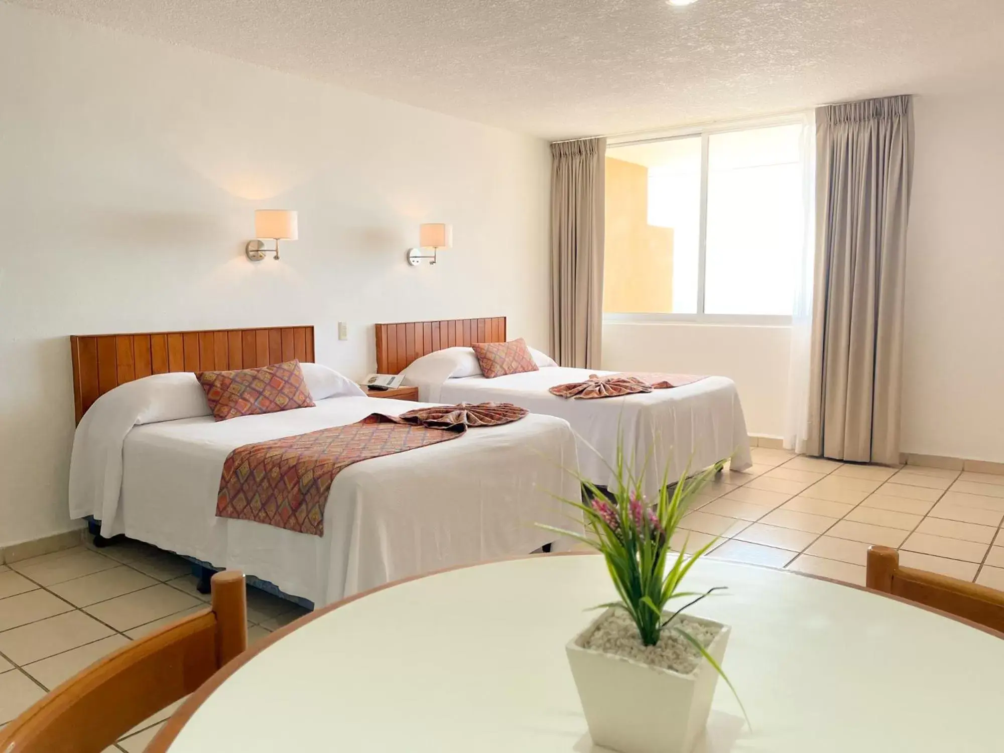 Photo of the whole room, Bed in Costa de Oro Beach Hotel