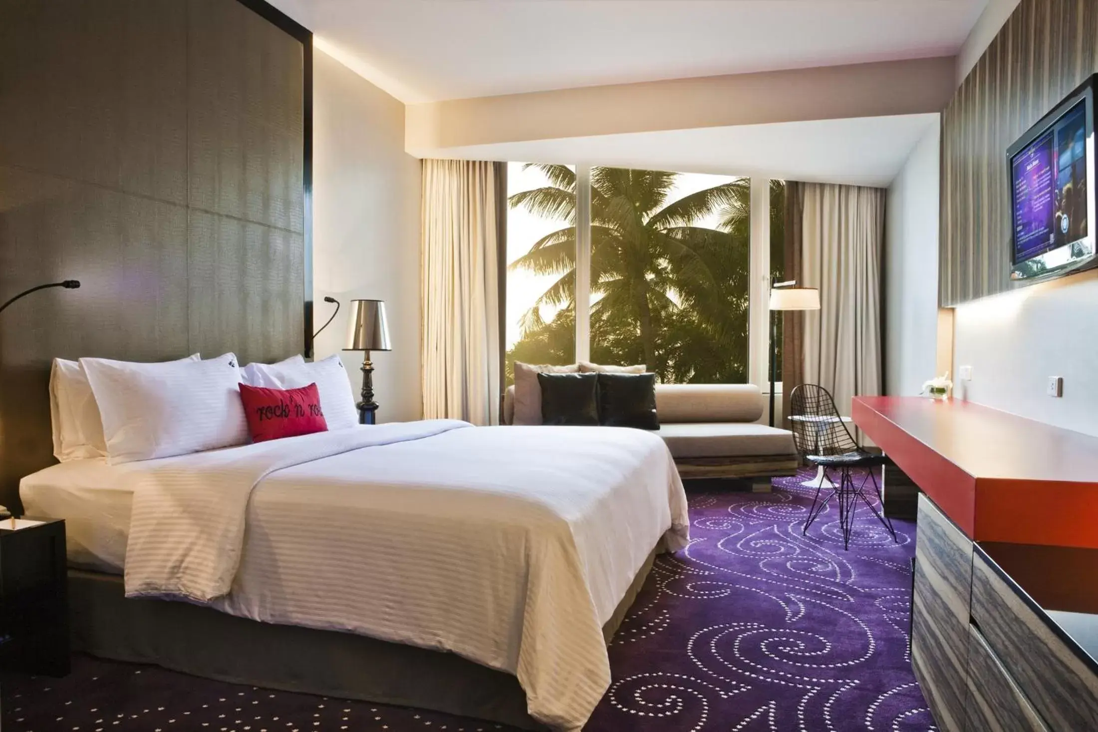 Deluxe Double or Twin Room in Hard Rock Hotel Pattaya (SHA Plus)