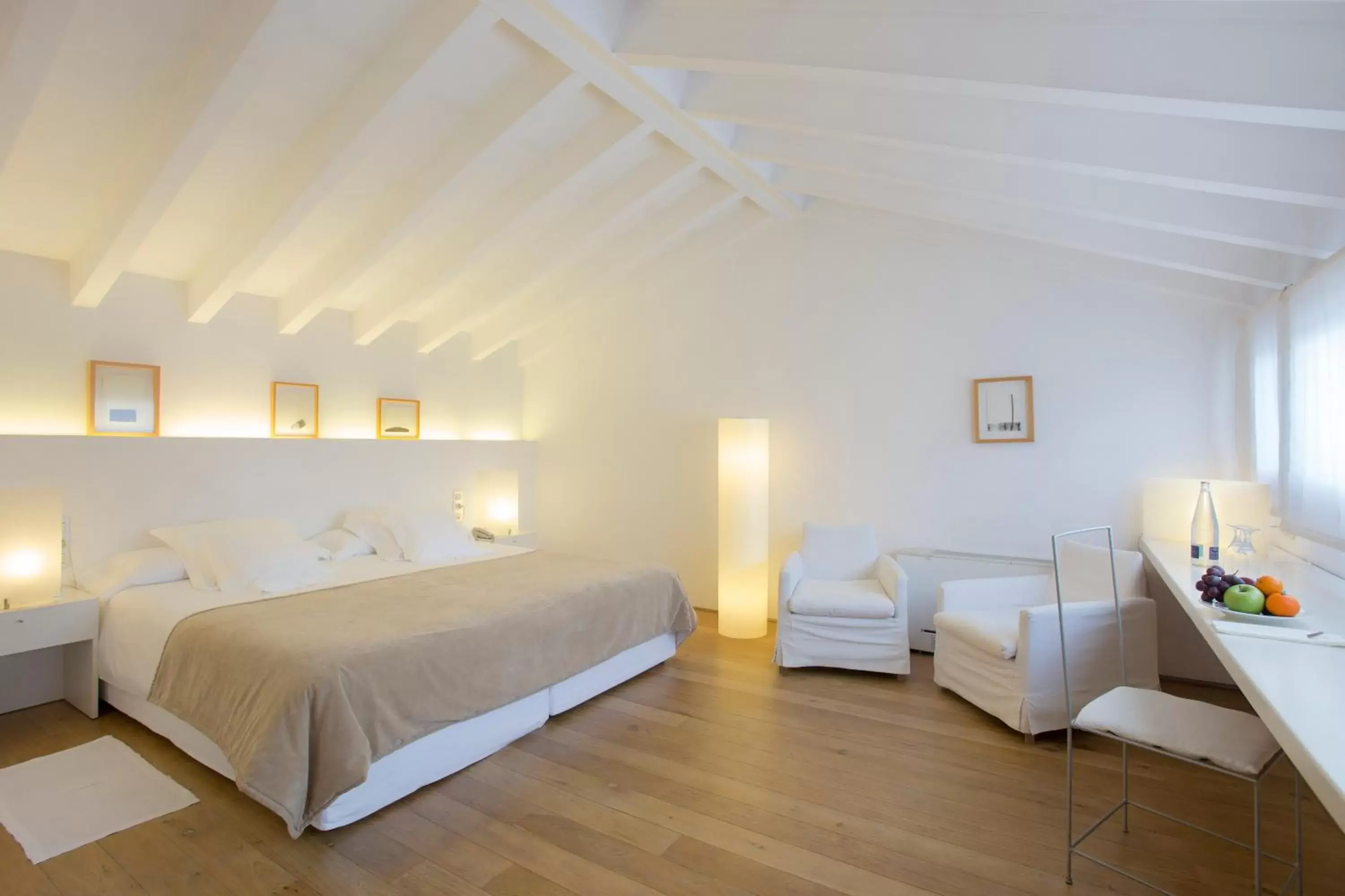 Photo of the whole room, Bed in Convent de la Missio - Grand Luxury Boutique hotel, Adults Only Photo of the whole room, Bed in Convent de la Missio - Grand Luxury Boutique hotel, Adults Only