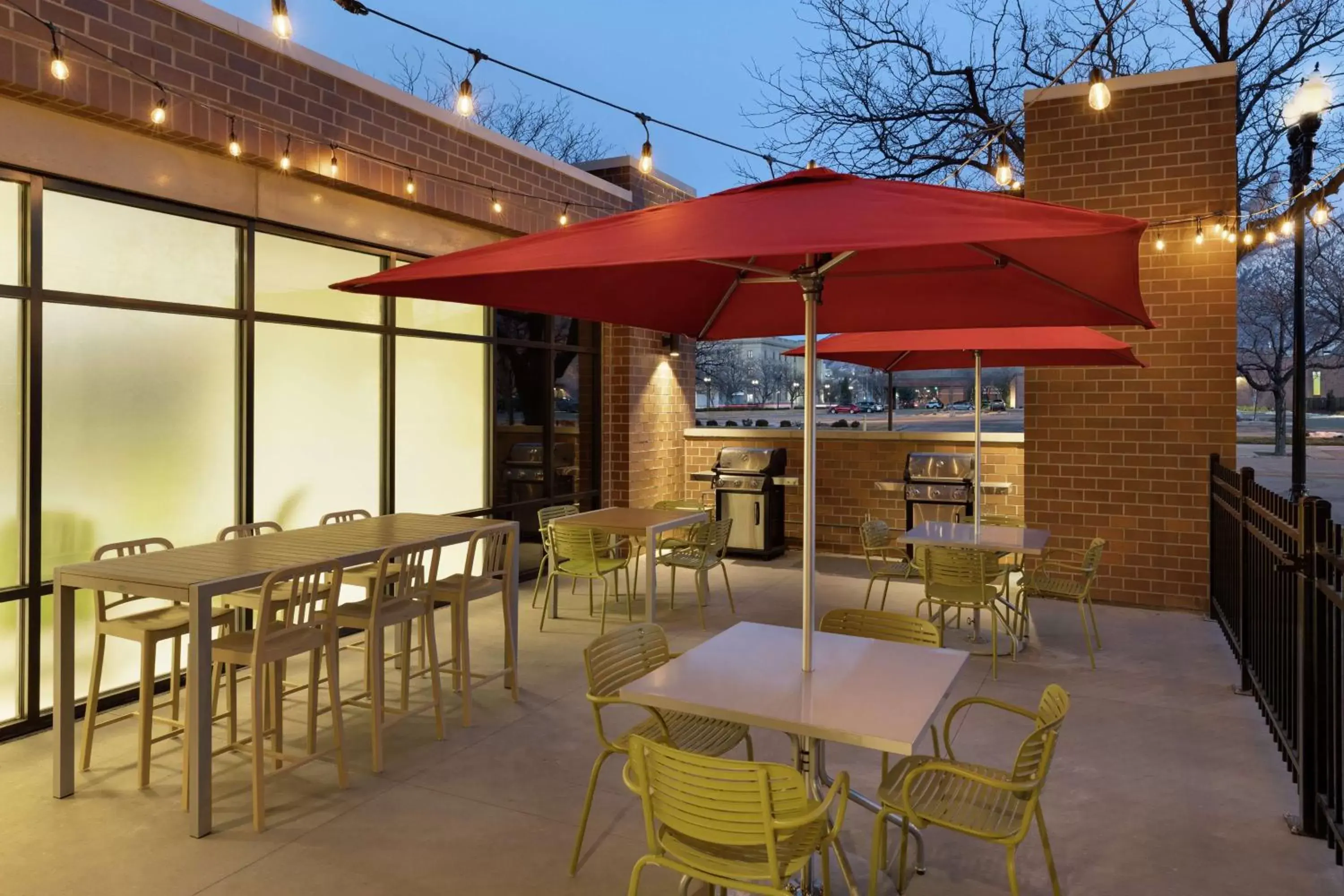 Patio, Restaurant/Places to Eat in Home2 Suites By Hilton Ogden