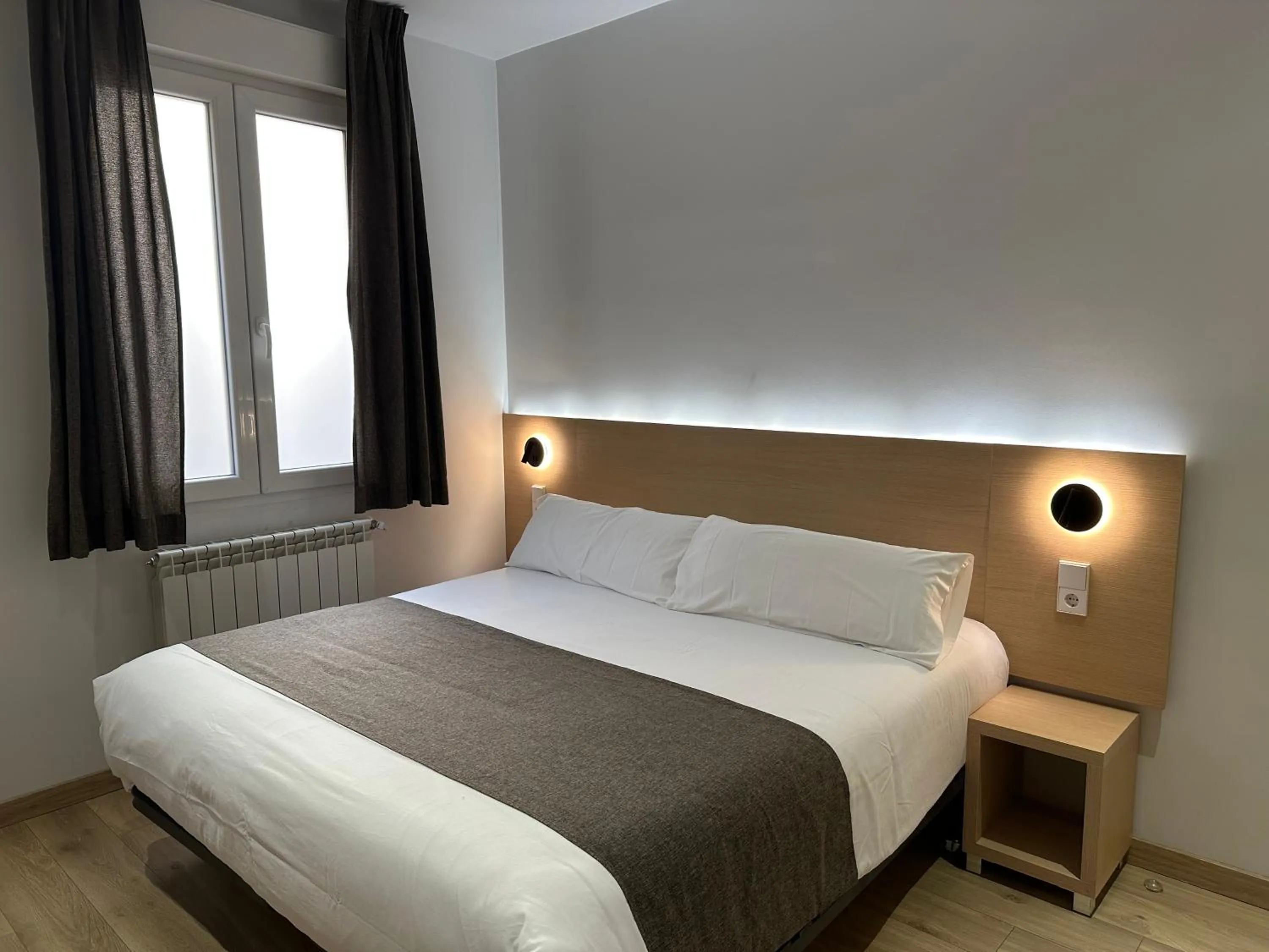 Bed in Hostal Abadia Madrid