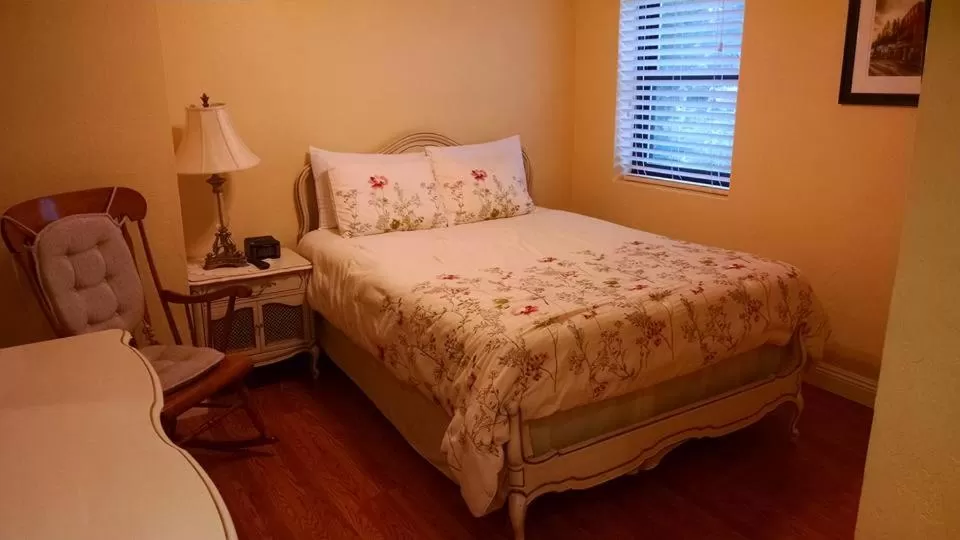 Bed in Historic Cary House Hotel