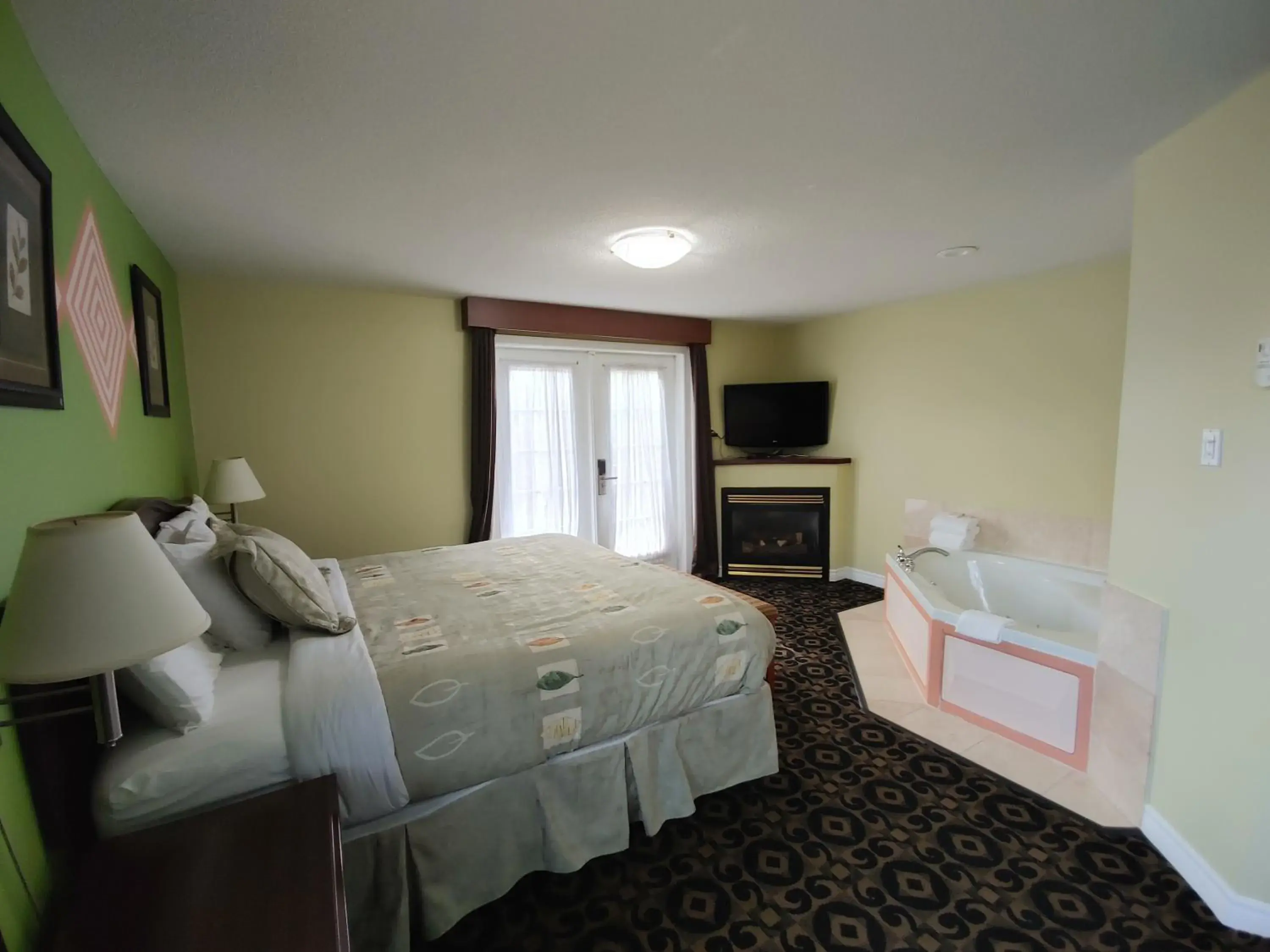 Bedroom, Bed in North Bay Inn