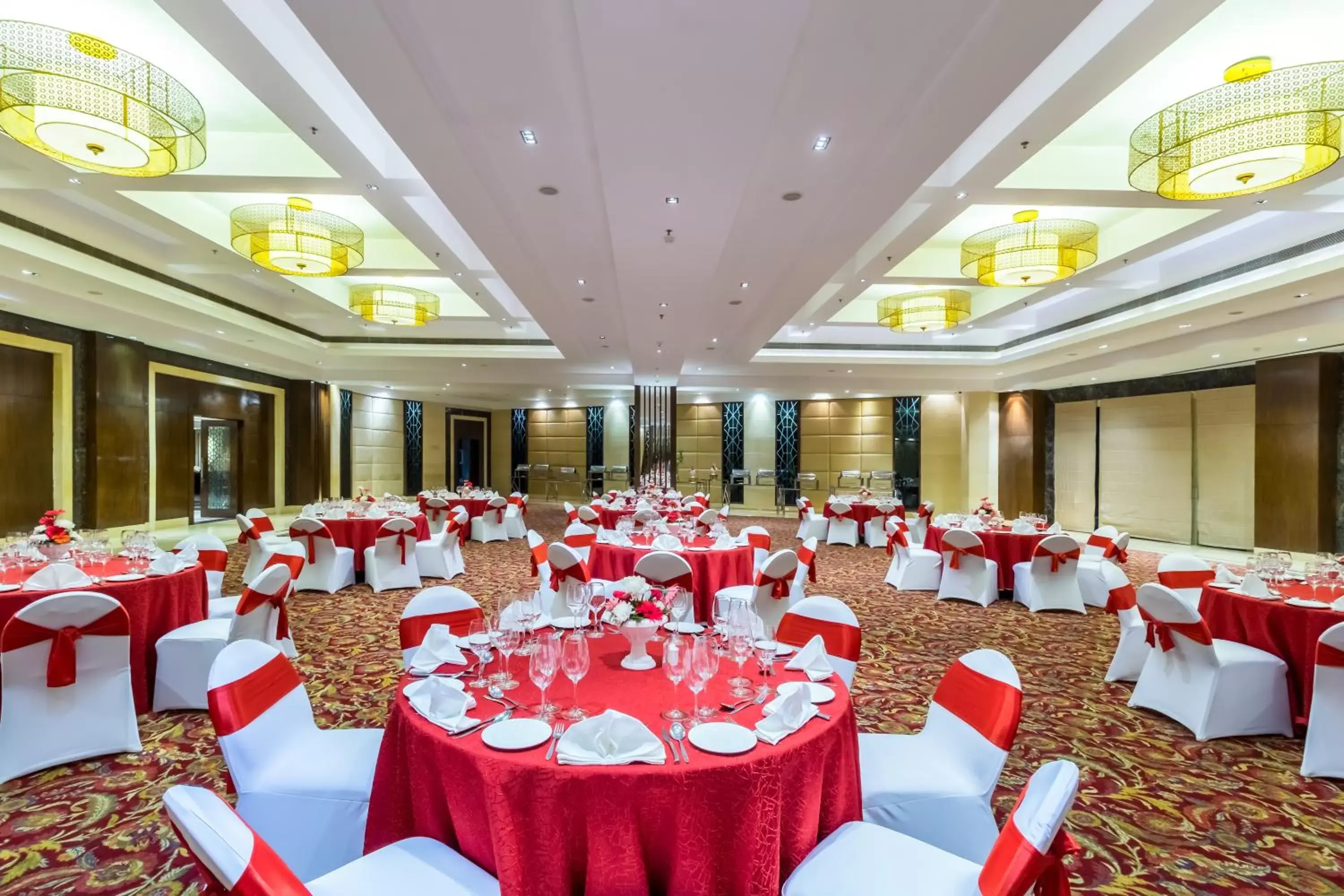 Business facilities, Banquet Facilities in Golden Tulip Chandigarh, Panchkula