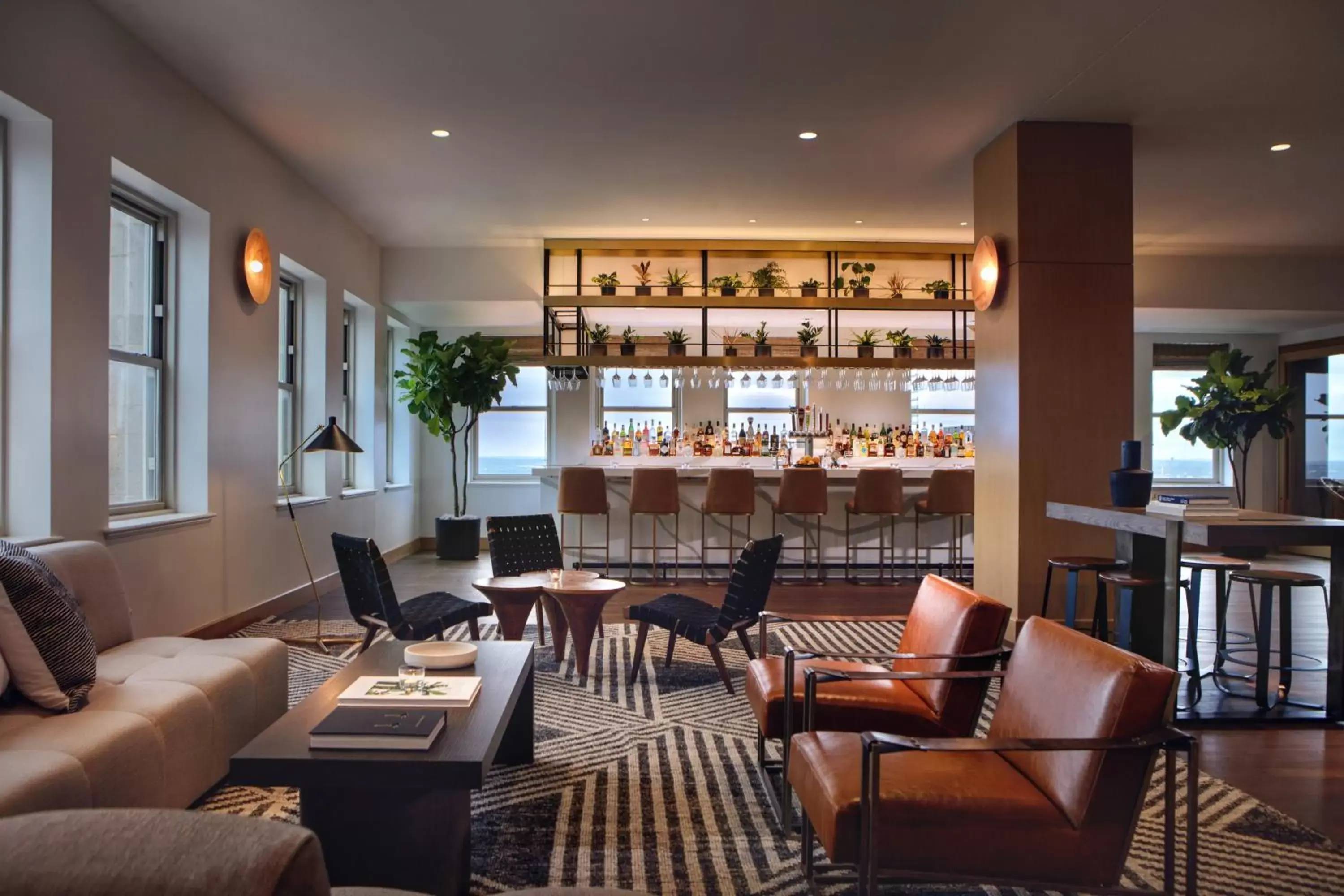 Lounge or bar, Lounge/Bar in Kimpton - Harper Hotel, an IHG Hotel