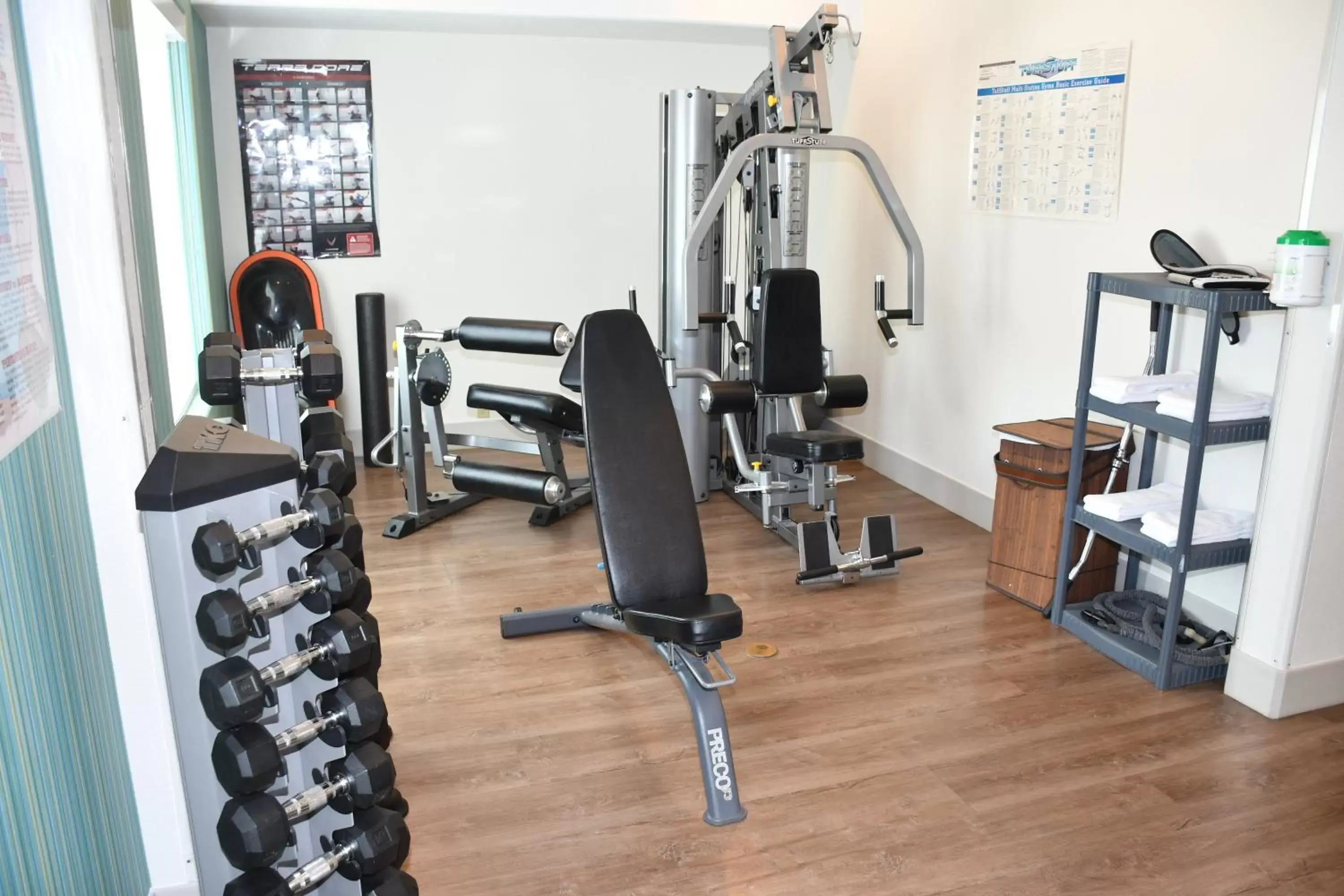 Fitness centre/facilities, Fitness Center/Facilities in Holiday Inn Express Hotel & Suites Evanston, an IHG Hotel