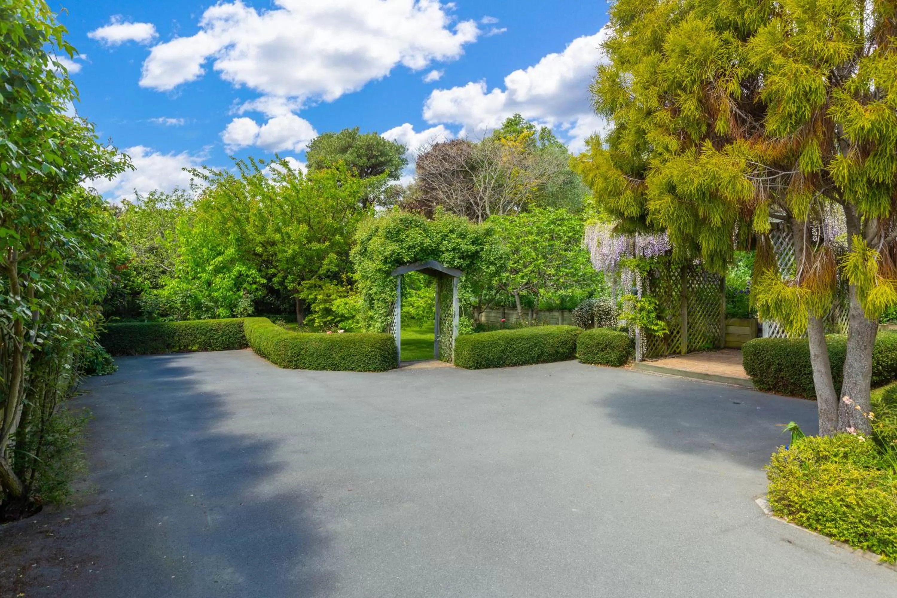 Olde Mill House B&B & Bike2Wine cycle hire