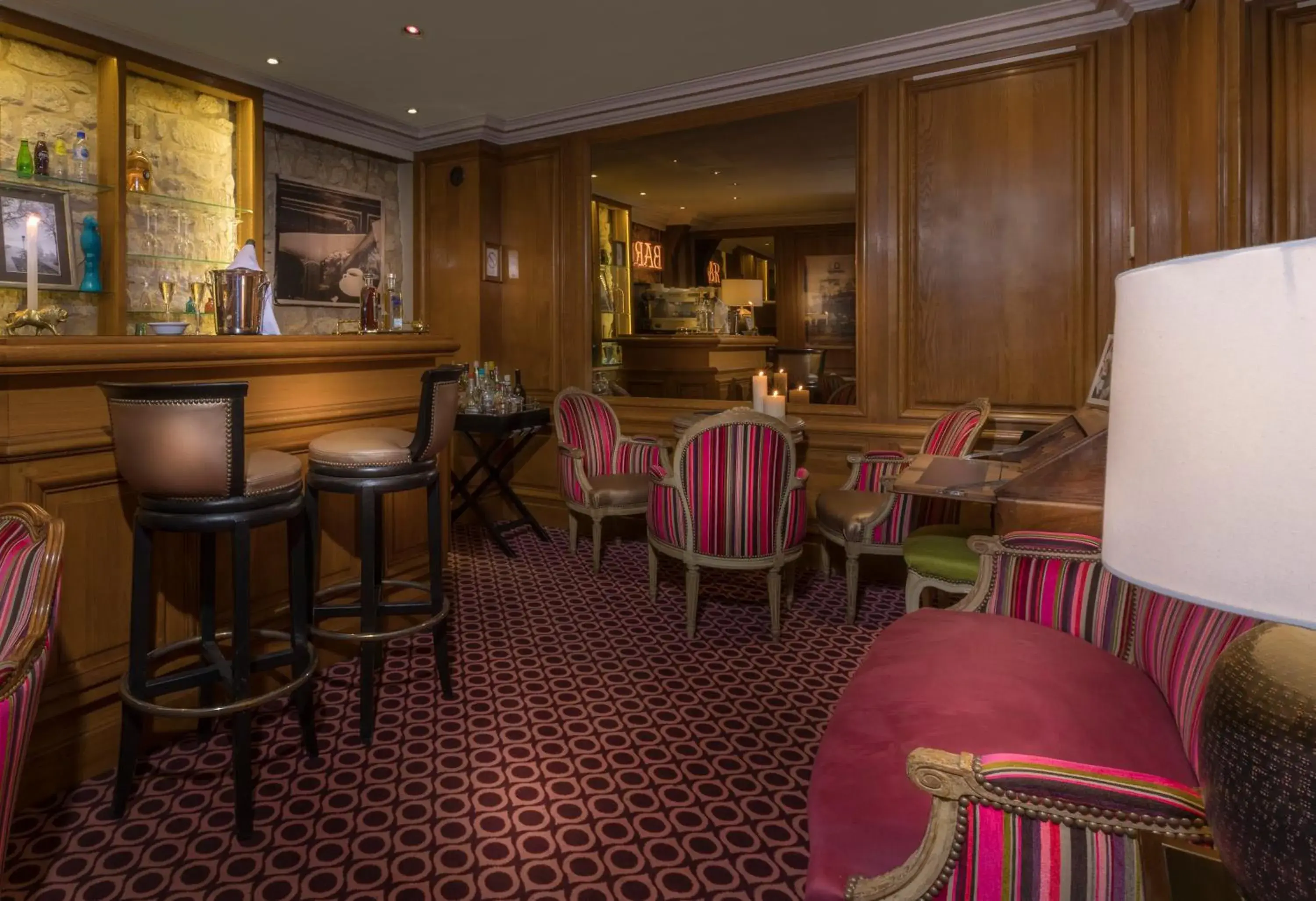 Lounge or bar in Dauphine Saint Germain Lounge or bar in Dauphine Saint Germain