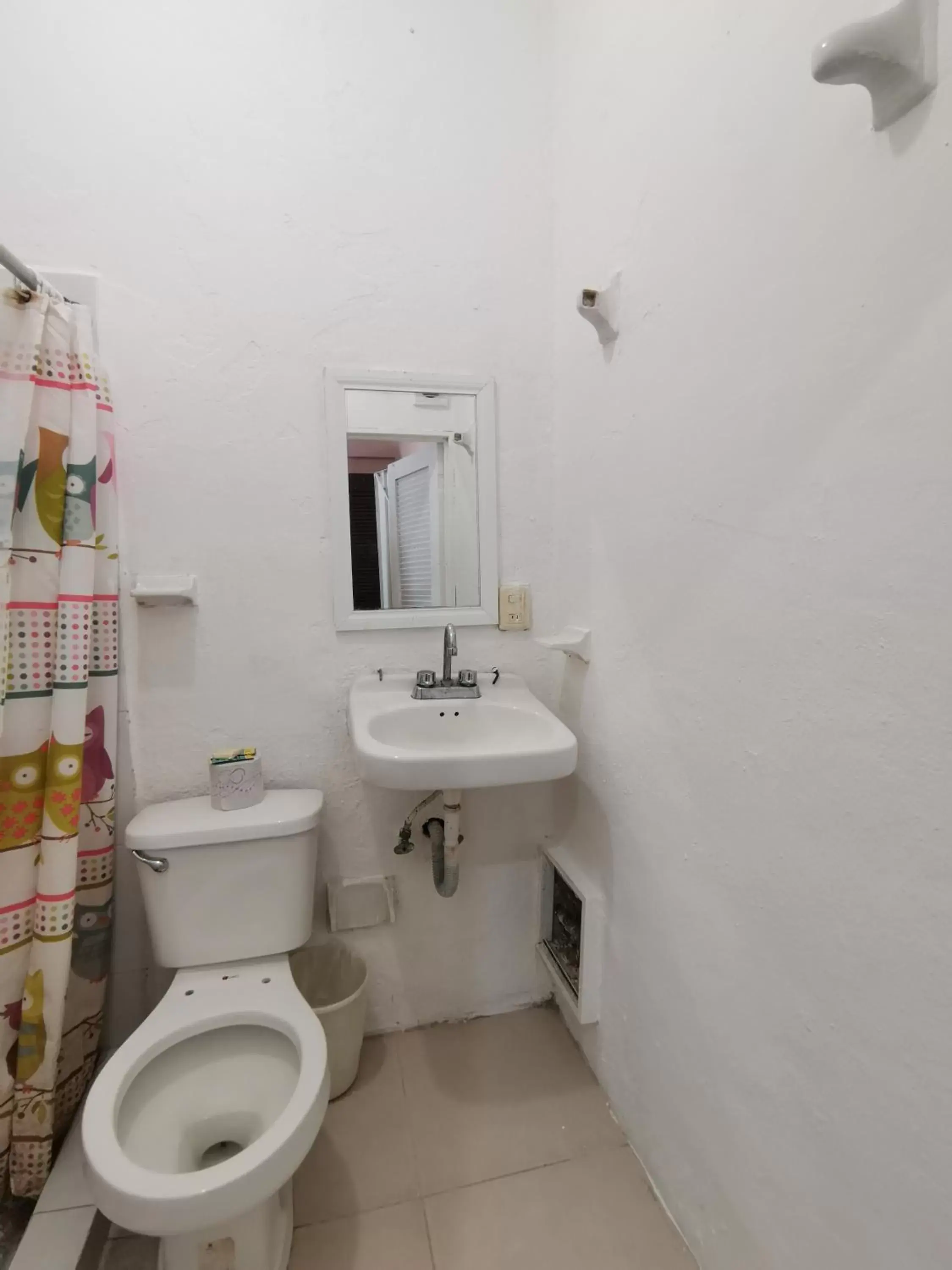 Bathroom in Hotel Colonial San Carlos