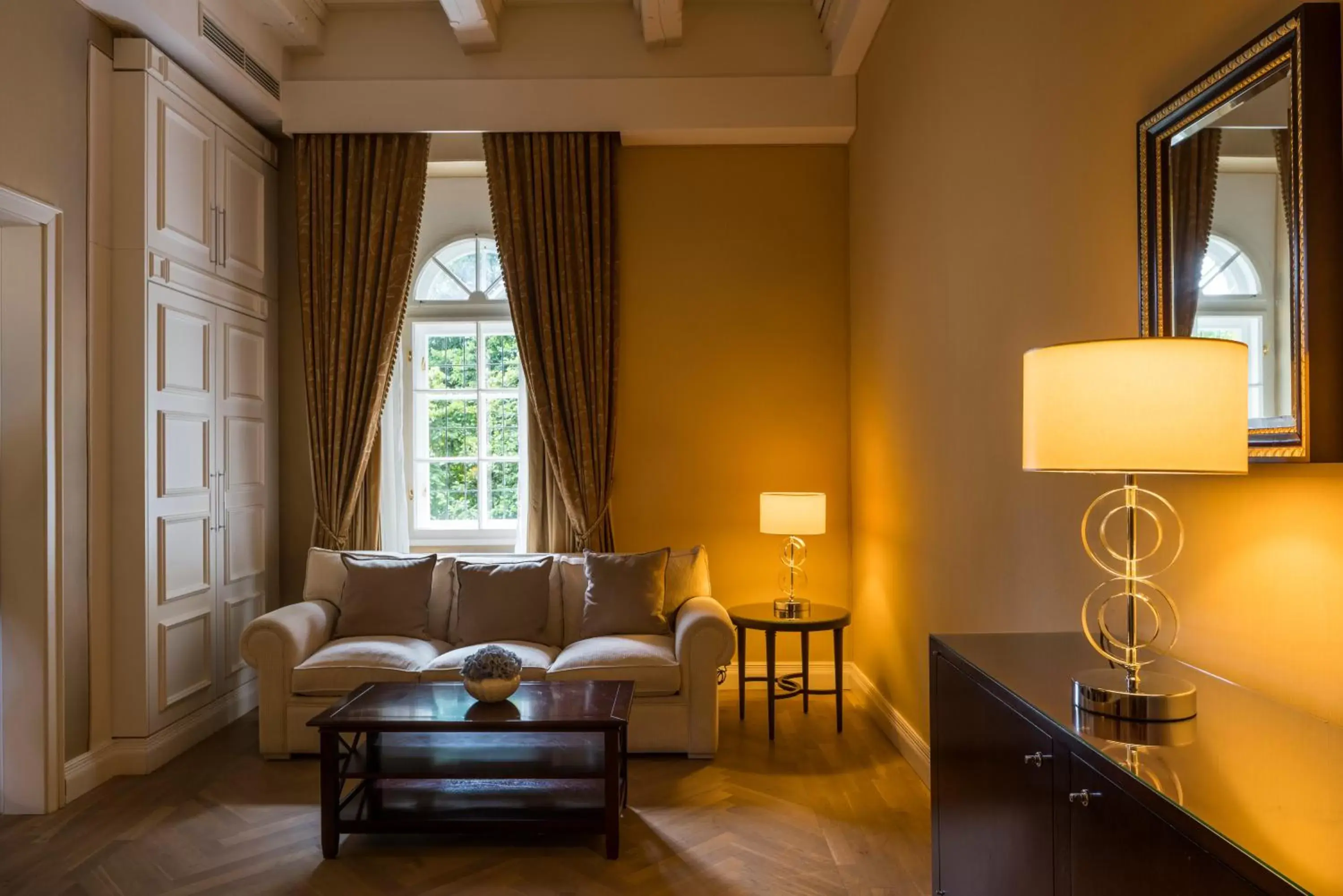 Living room, Seating Area in Falkensteiner Schlosshotel Velden – The Leading Hotels of the World