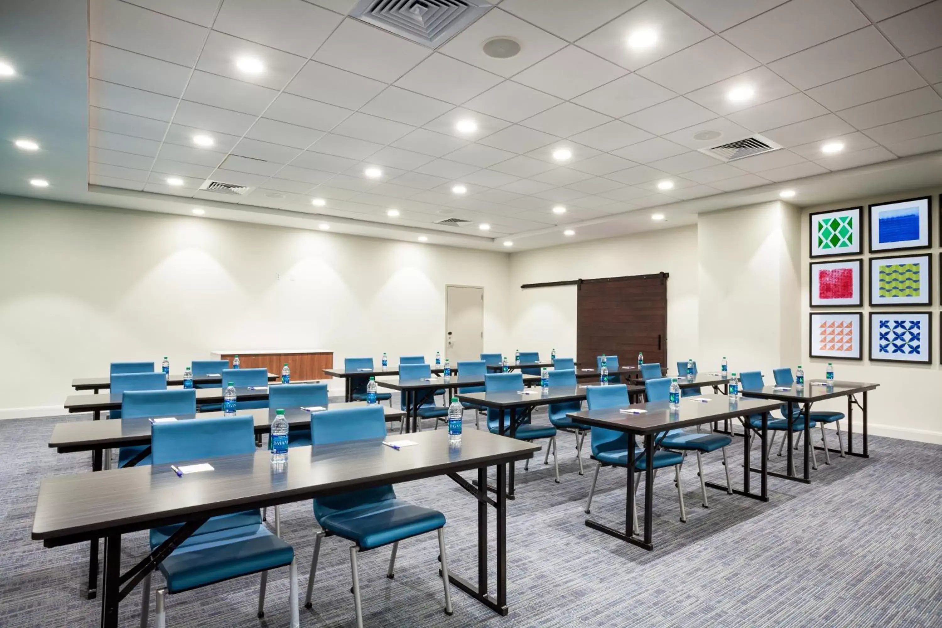 Meeting/conference room in Holiday Inn Express & Suites Panama City Beach - Beachfront, an IHG Hotel