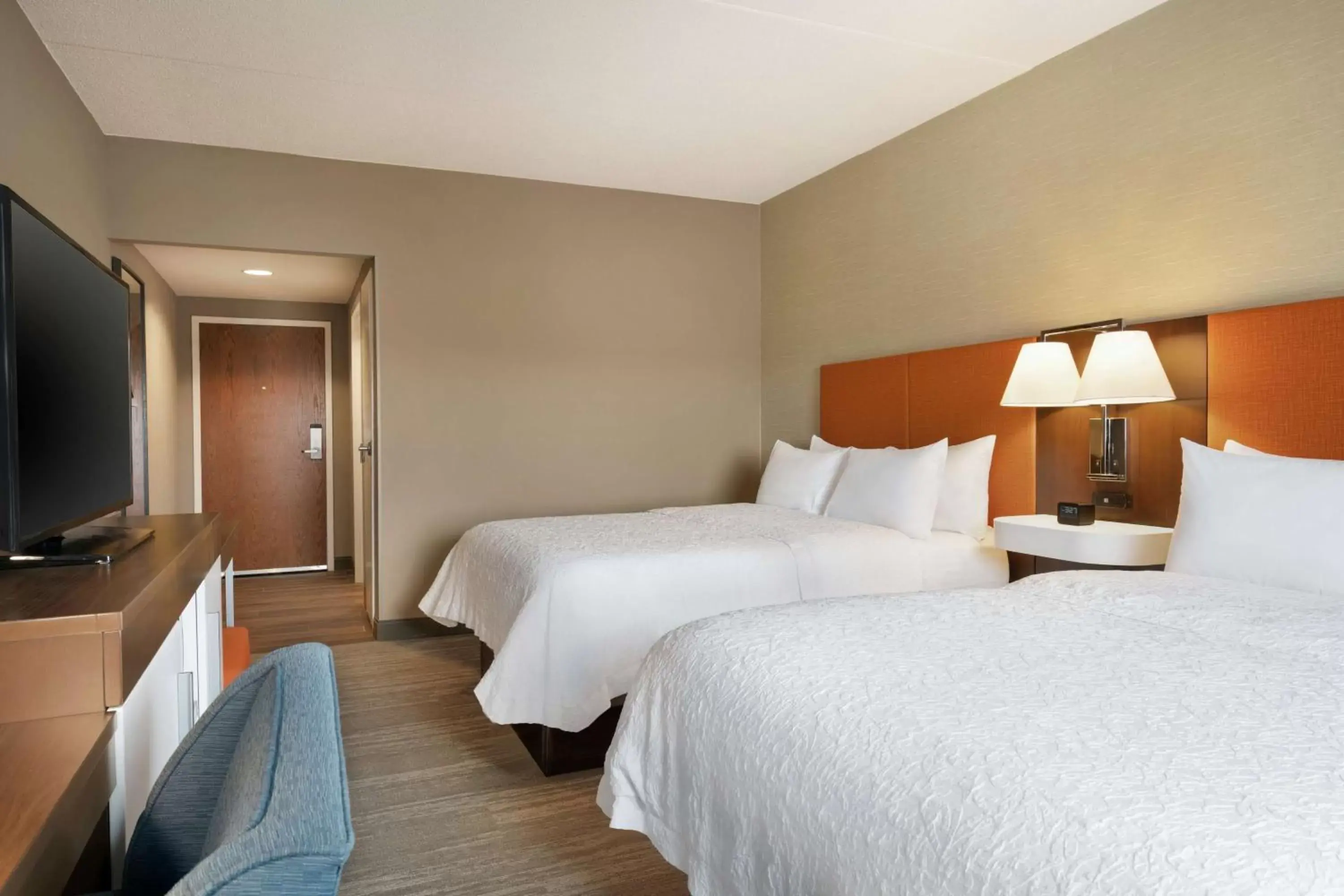 Bedroom, Bed in Hampton Inn & Suites Ephrata - Mountain Springs