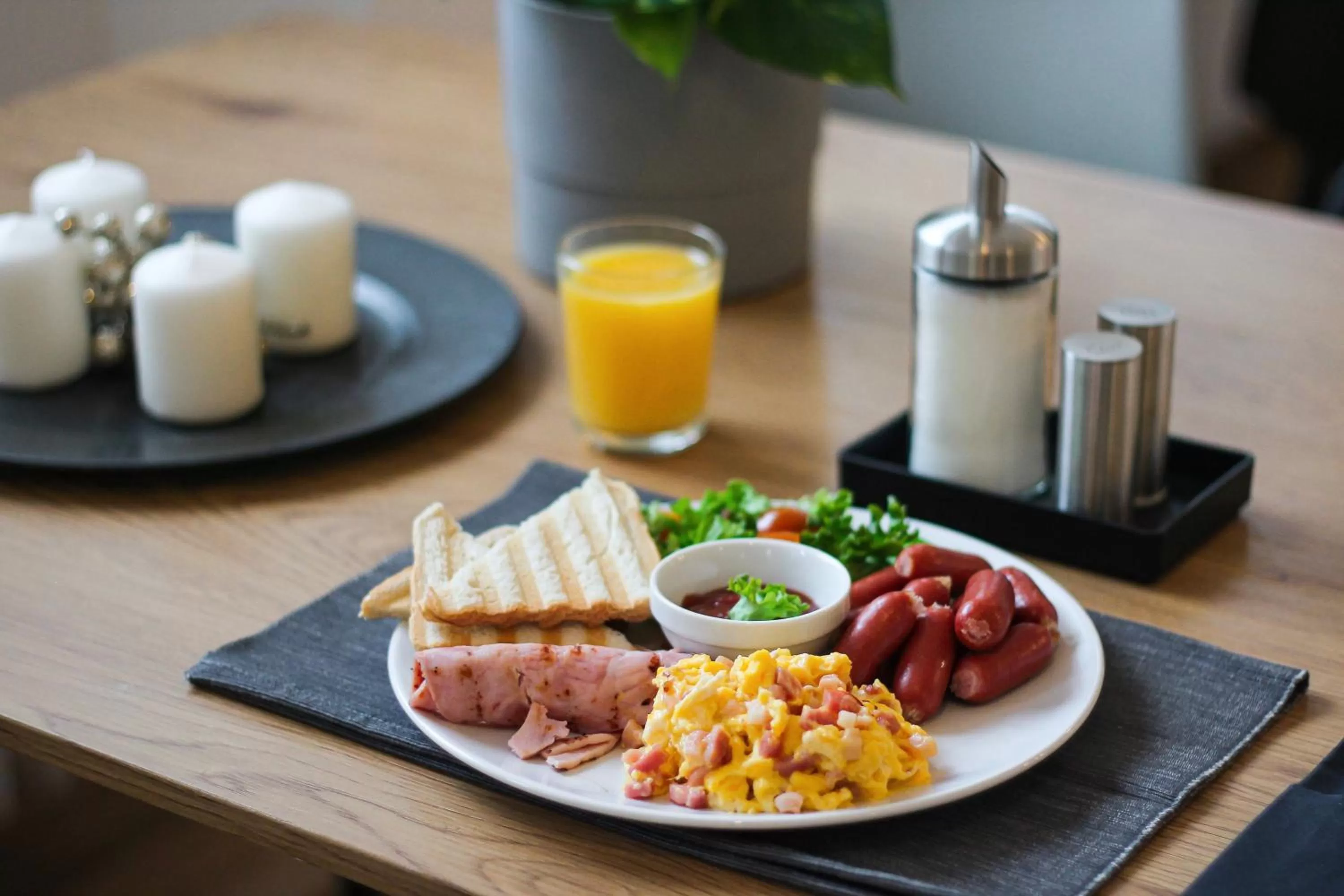 Breakfast in Hotel ATLAS