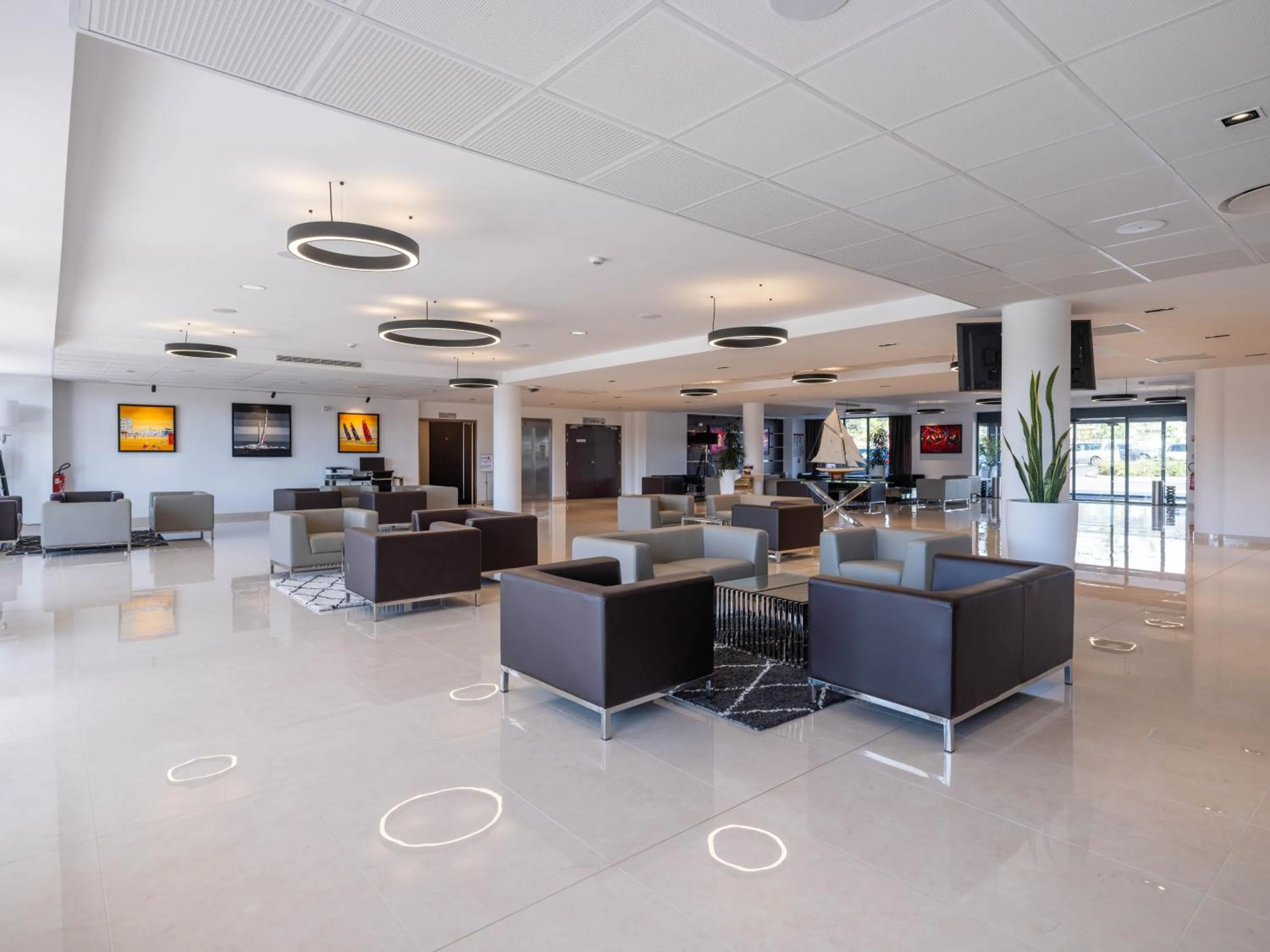 Lobby or reception in Westotel Pornic Côte de Jade