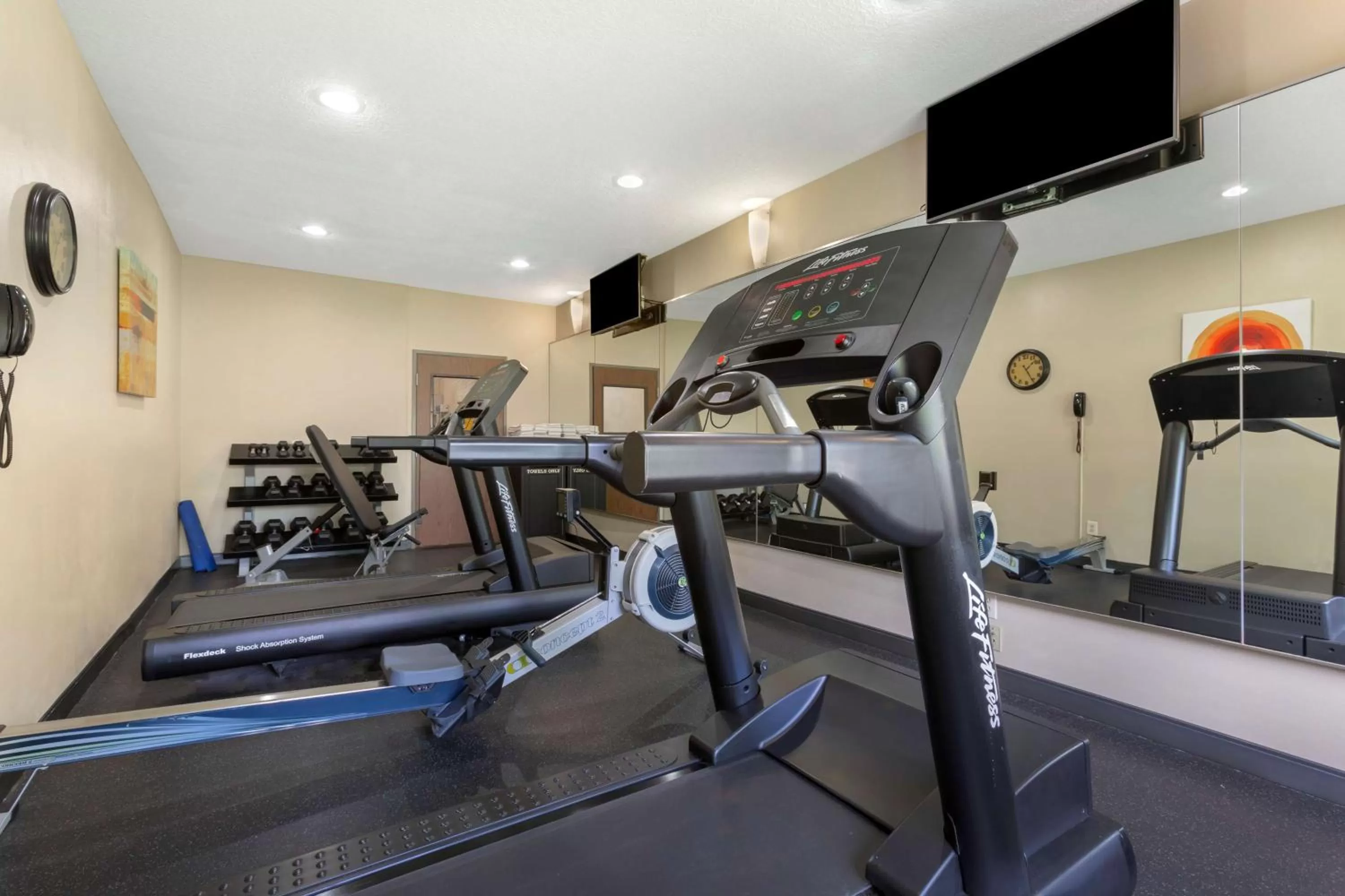 Spa and wellness centre/facilities in Best Western Plus the Four Corners Inn